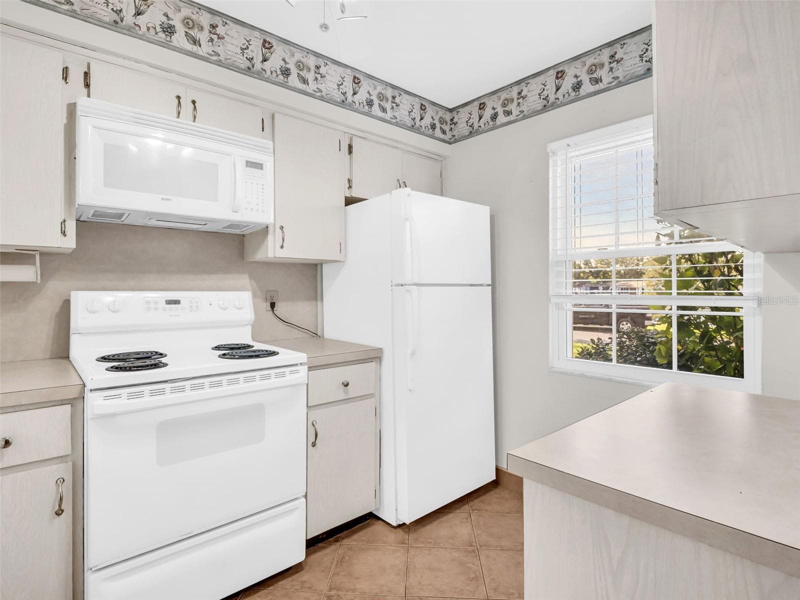 Condominium at 3109 MISSION GROVE DR #D, PALM HARBOR, photo 11 of 60