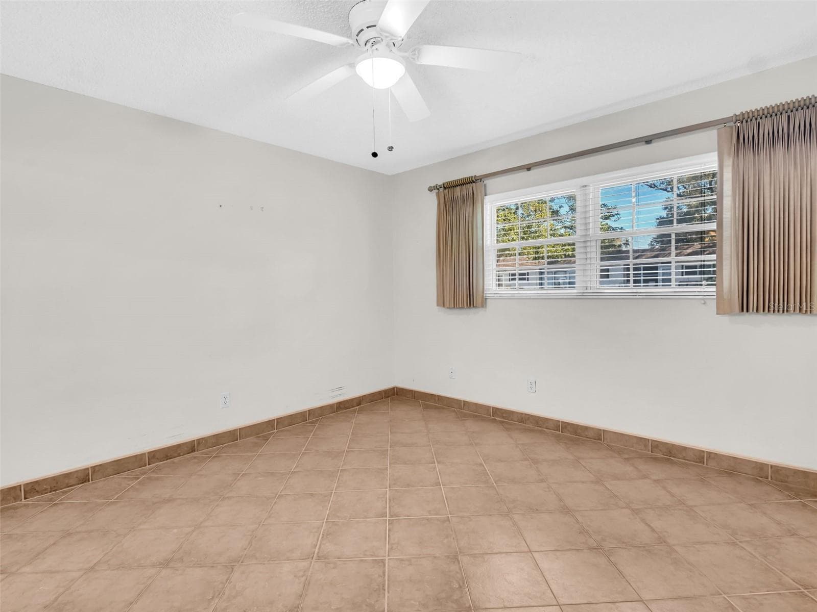 Condominium at 3109 MISSION GROVE DR #D, PALM HARBOR, photo 24 of 60