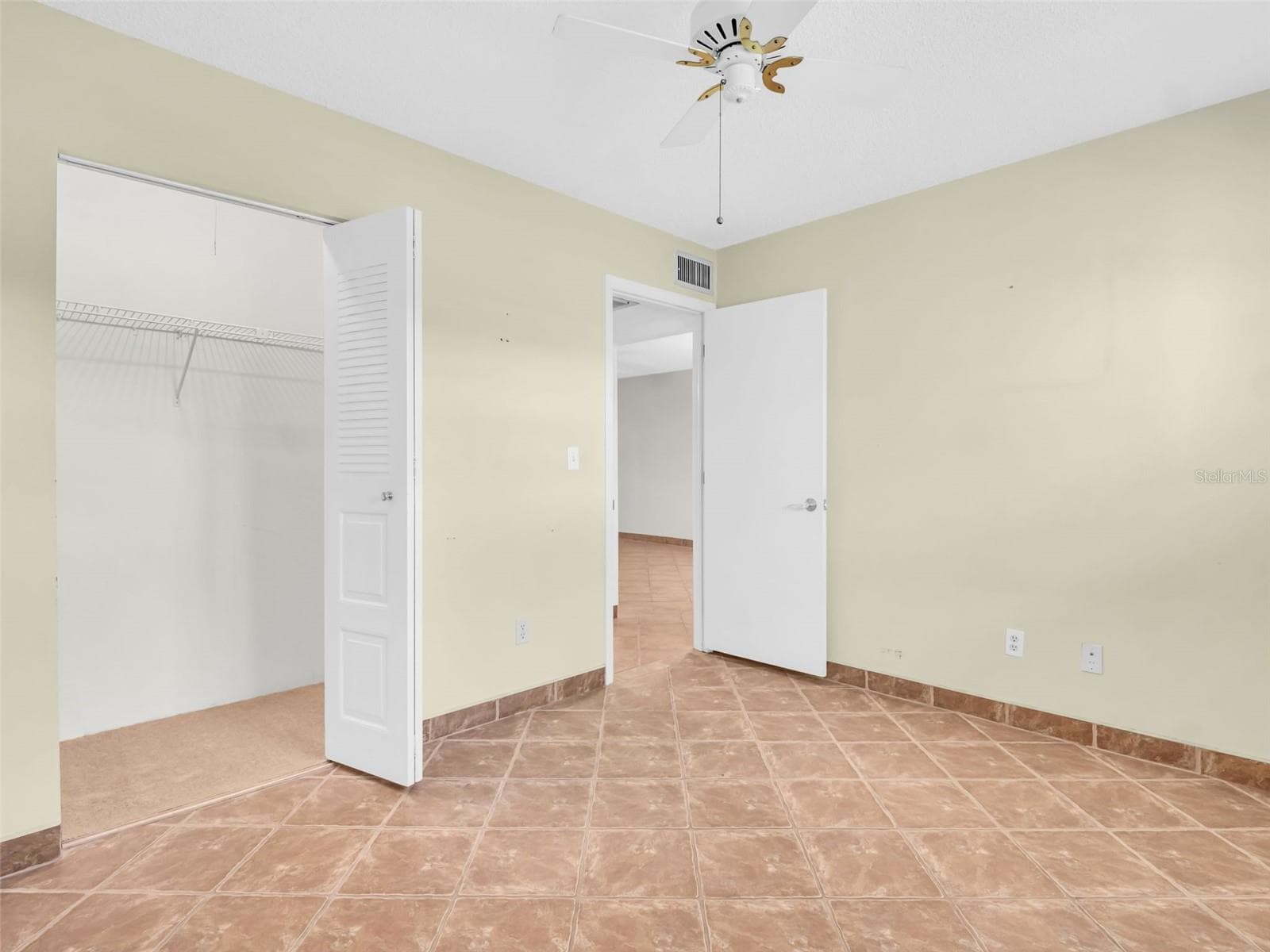 Condominium at 3109 MISSION GROVE DR #D, PALM HARBOR, photo 26 of 60