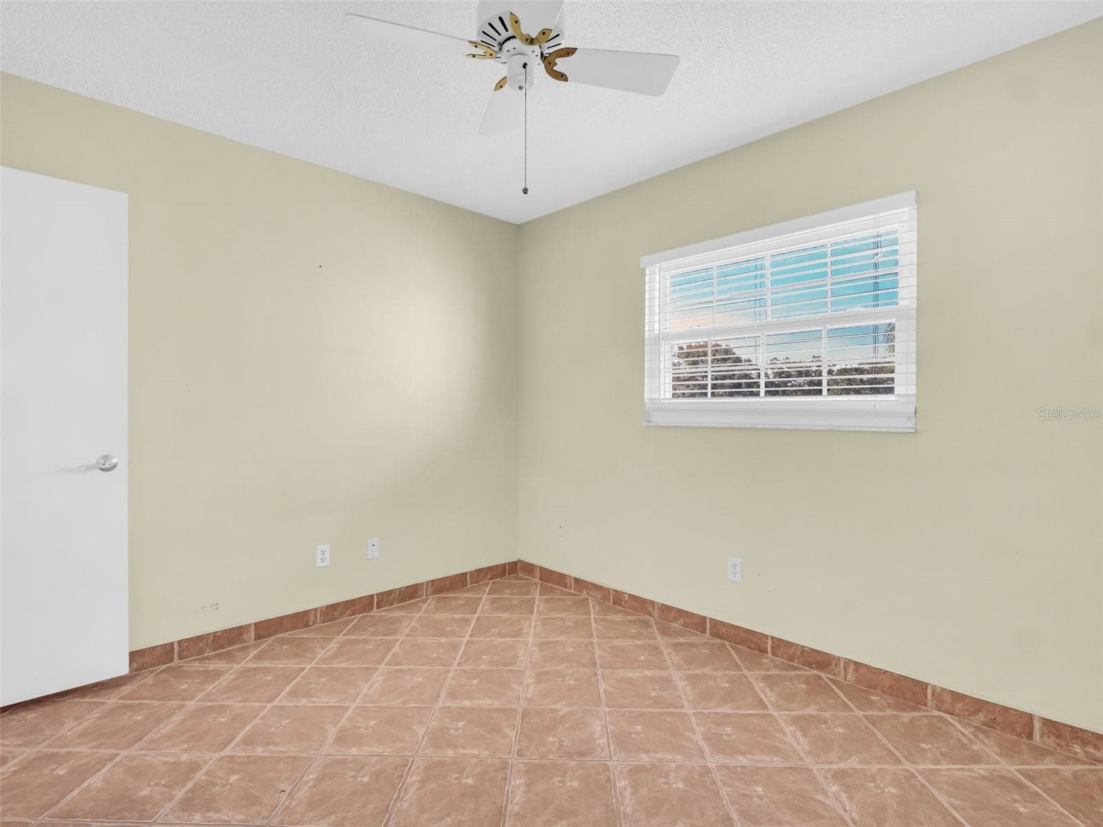 Condominium at 3109 MISSION GROVE DR #D, PALM HARBOR, photo 27 of 60