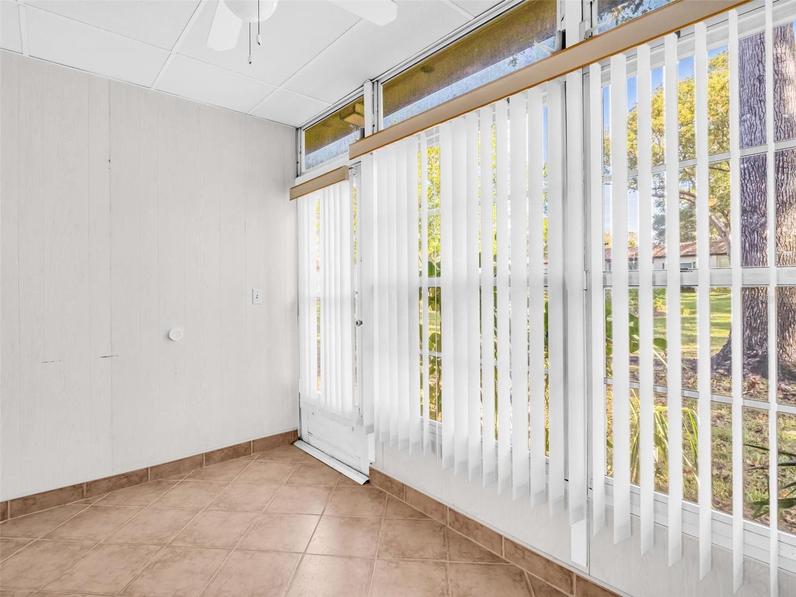 Condominium at 3109 MISSION GROVE DR #D, PALM HARBOR, photo 29 of 60