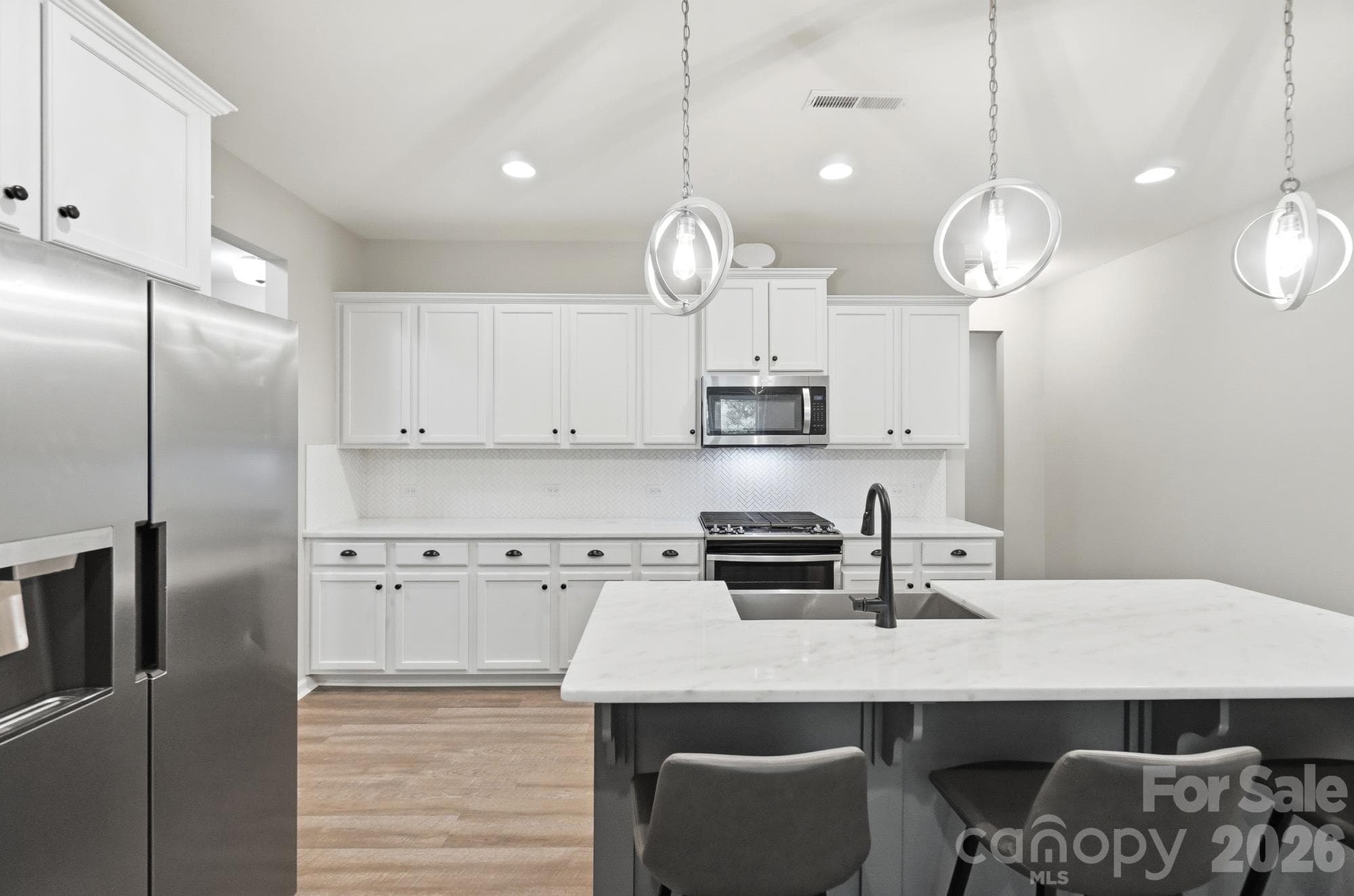 Townhouse at 1138 Streamside Lane, York, photo 10 of 42