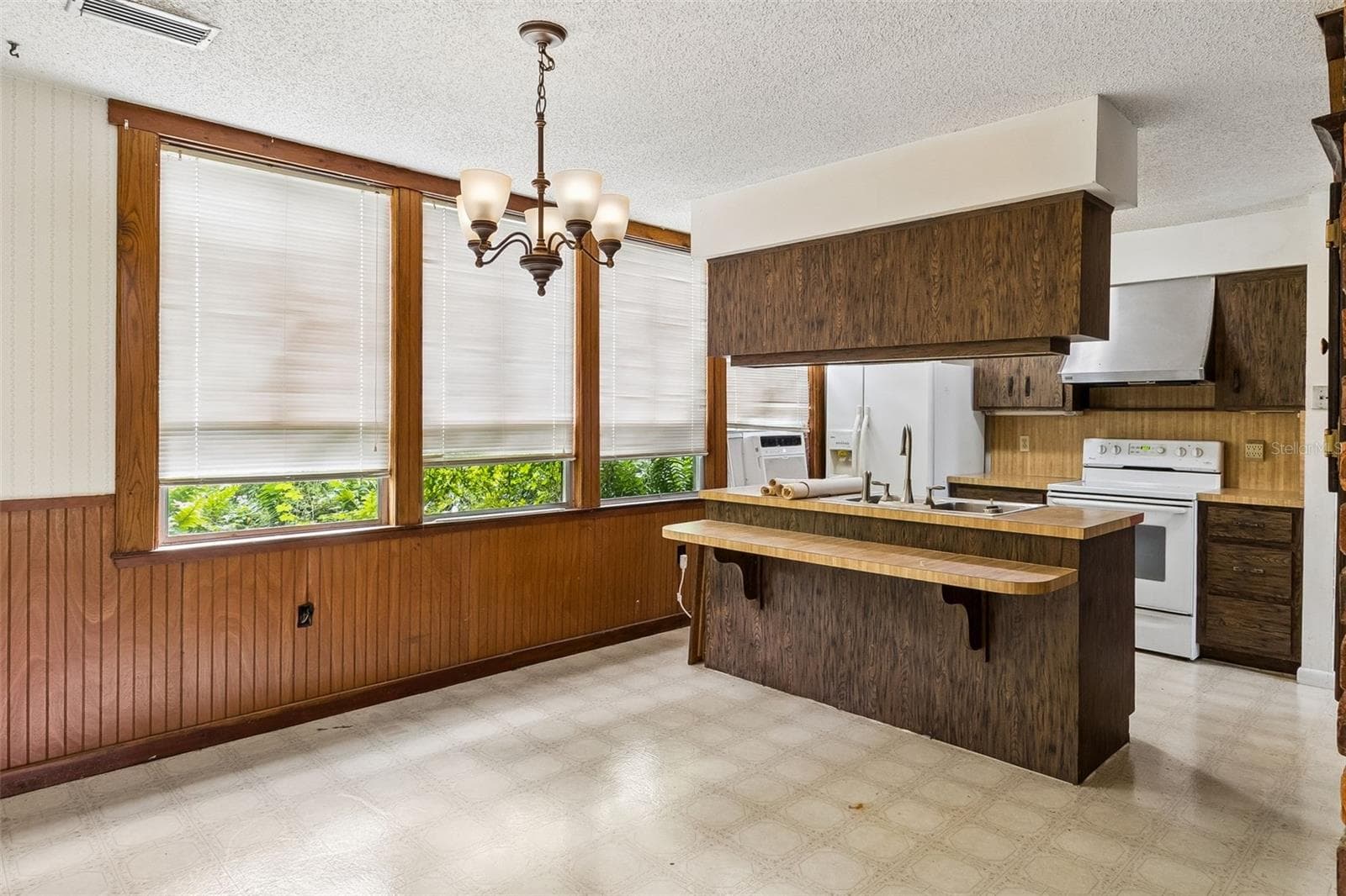Single Family Residence at 1502 WILLARD RD NW, PALM BAY, photo 6 of 27