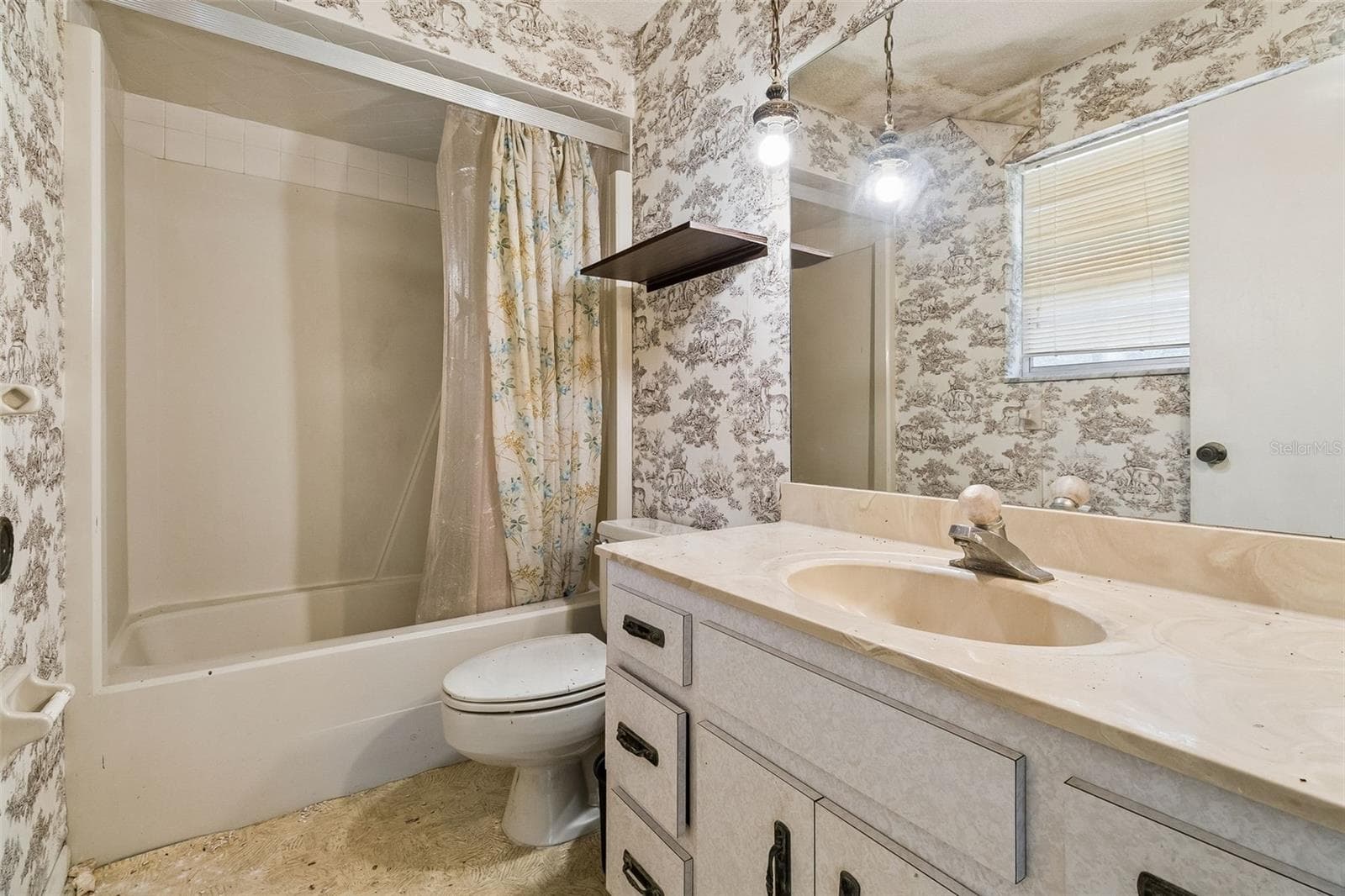 Single Family Residence at 1502 WILLARD RD NW, PALM BAY, photo 14 of 27