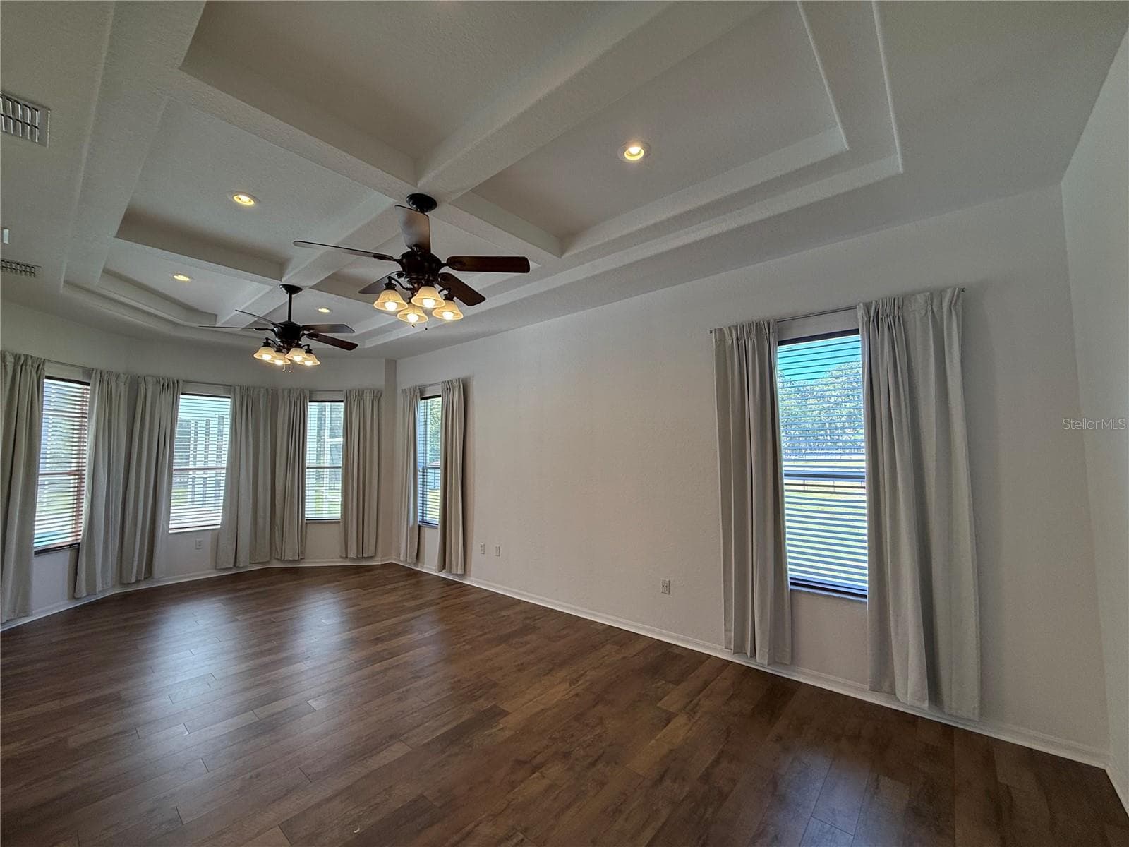 Single Family Residence at 25406 LADYHAWK LN, BROOKSVILLE, photo 36 of 126