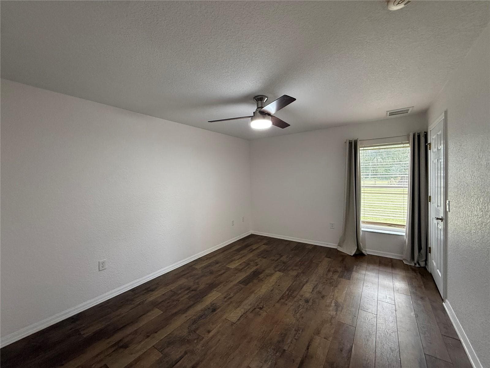 Single Family Residence at 25406 LADYHAWK LN, BROOKSVILLE, photo 65 of 126