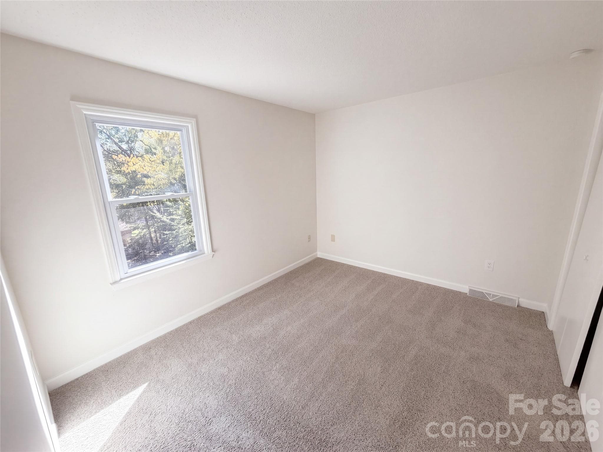 Single Family Residence at 12006 Painted Tree Road, Charlotte, photo 14 of 26