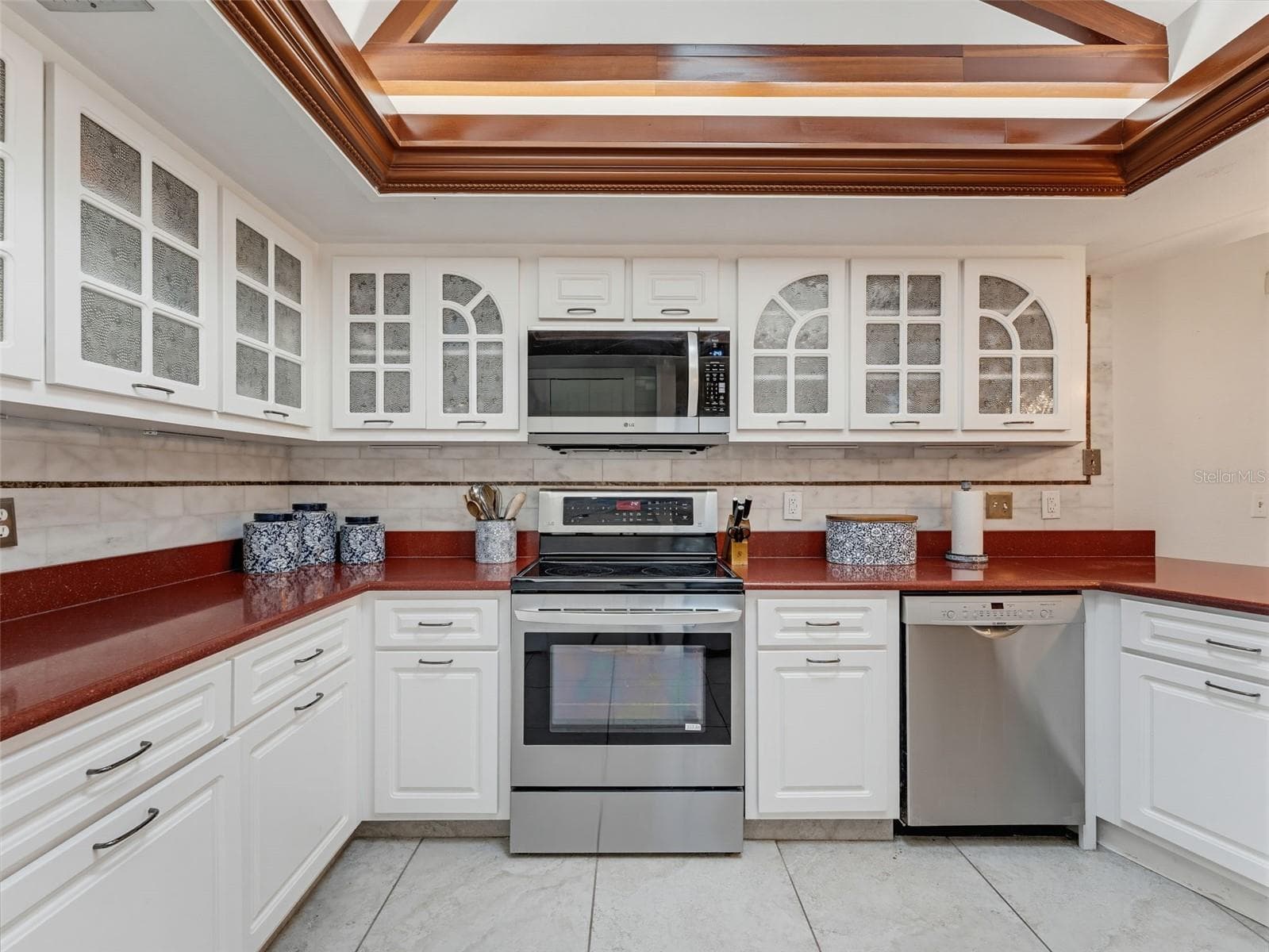 Kitchen 2 - 3 SUMMIT LN, SAFETY HARBOR