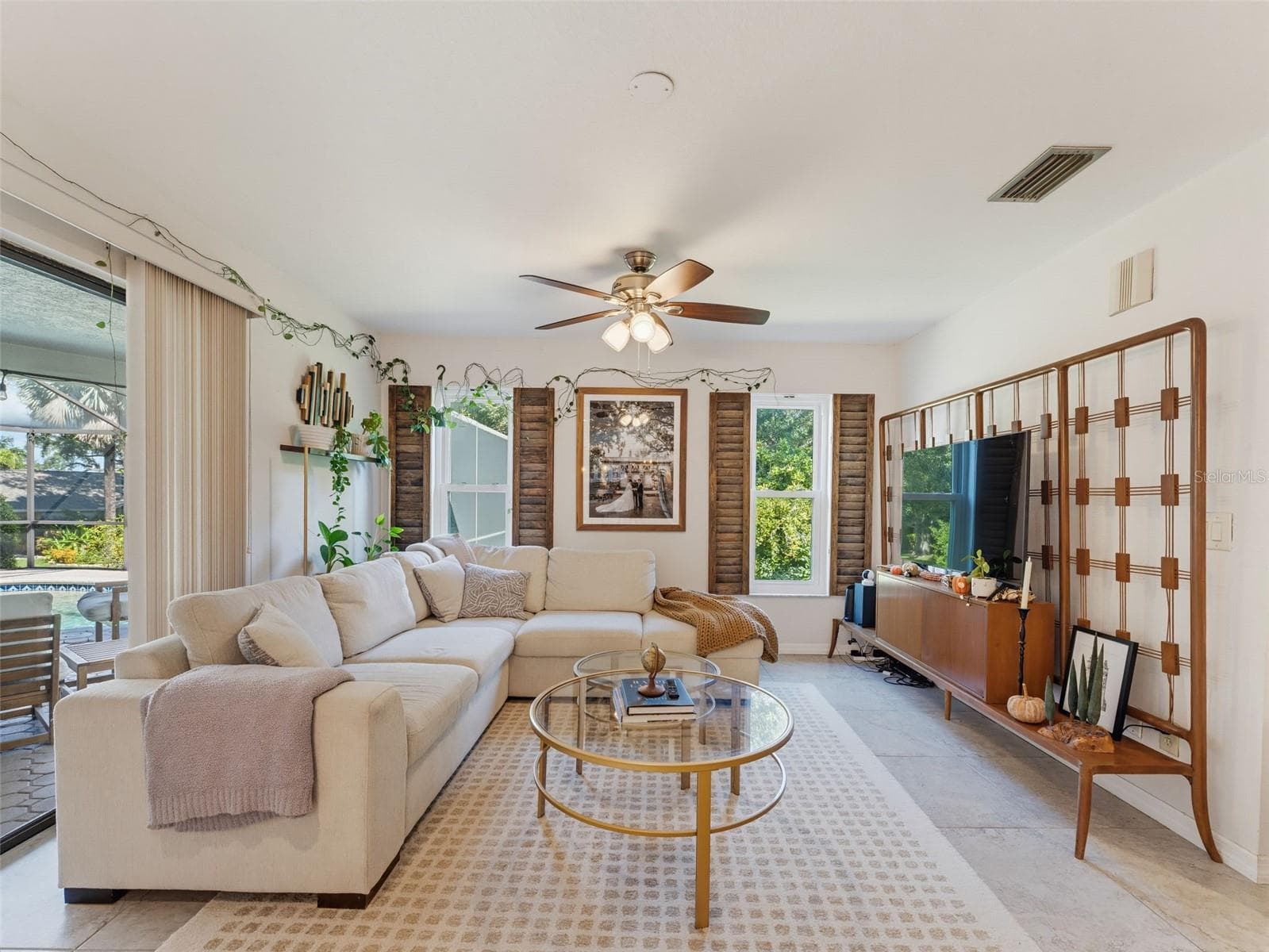 Family Room 3 - 3 SUMMIT LN, SAFETY HARBOR