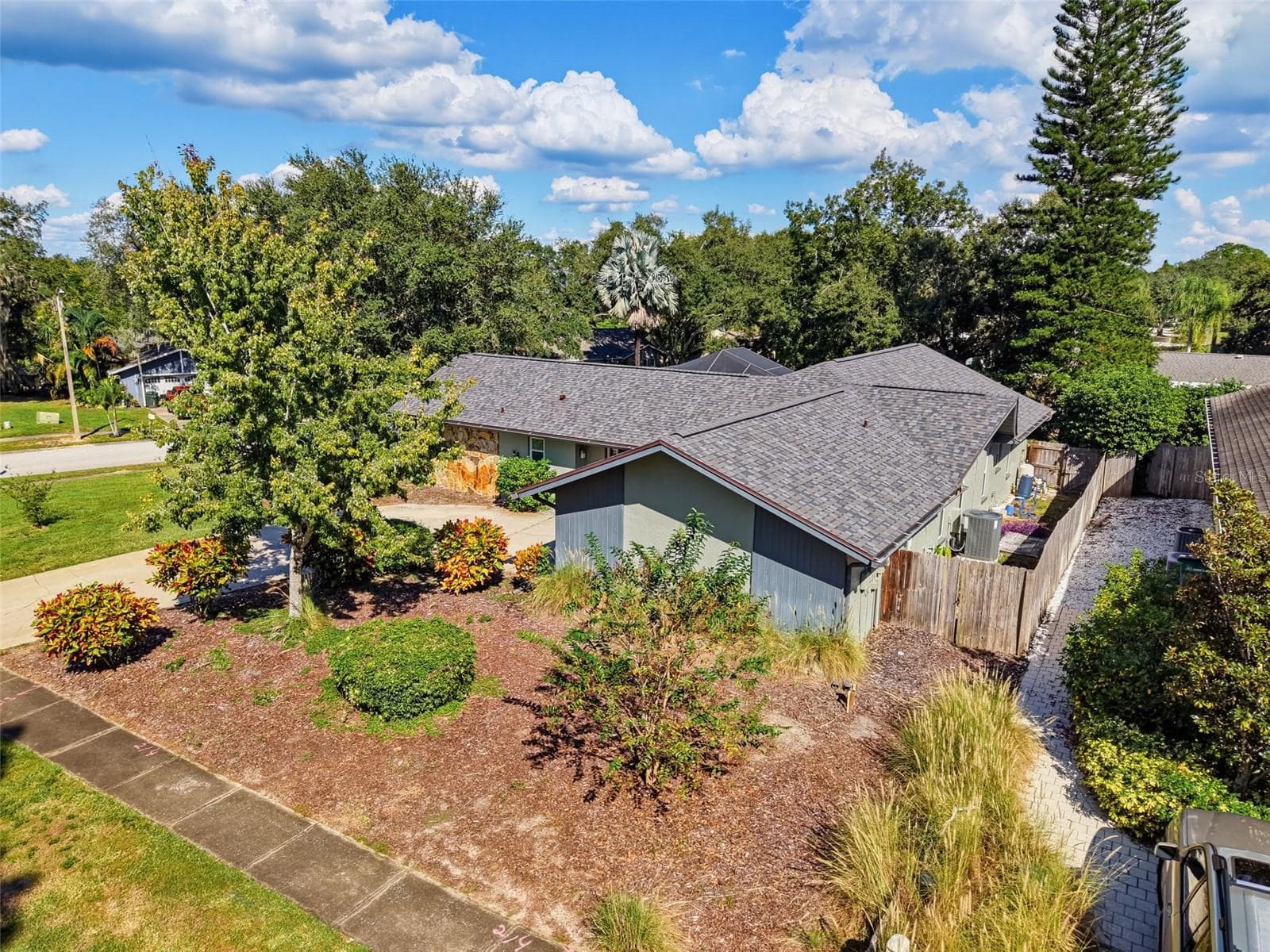 Front View 2 - 3 SUMMIT LN, SAFETY HARBOR