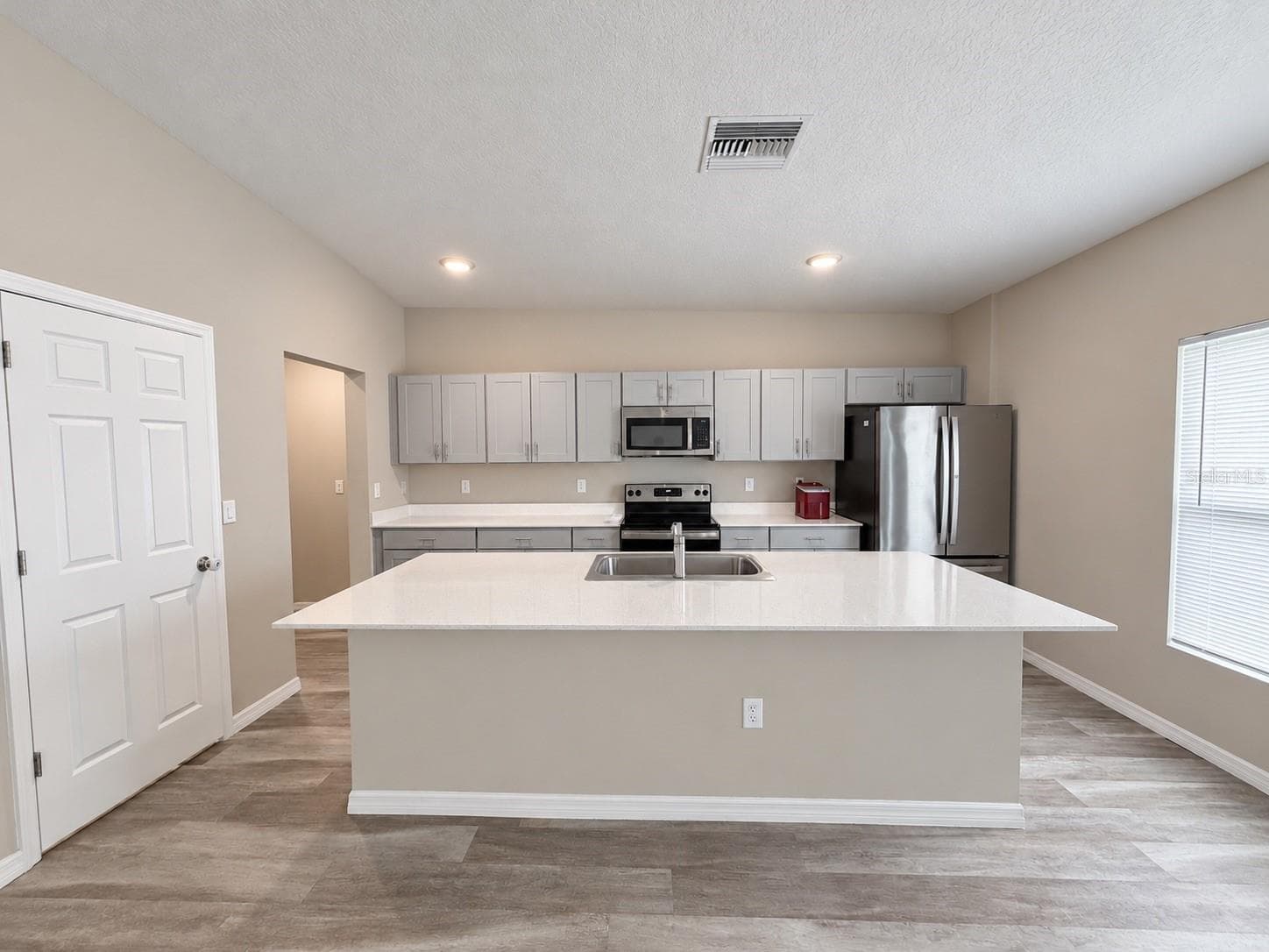 Single Family Residence at 1638 SETH DR, WINTER HAVEN, photo 6 of 37