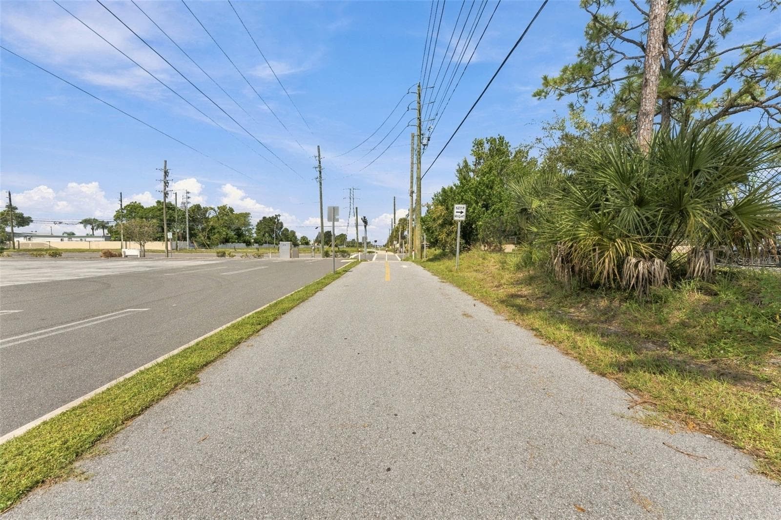 Just steps from the Duke Energy Trail for walking, biking and outdoor enjoyment - 2650 COUNTRYSIDE BLVD #A306, CLEARWATER