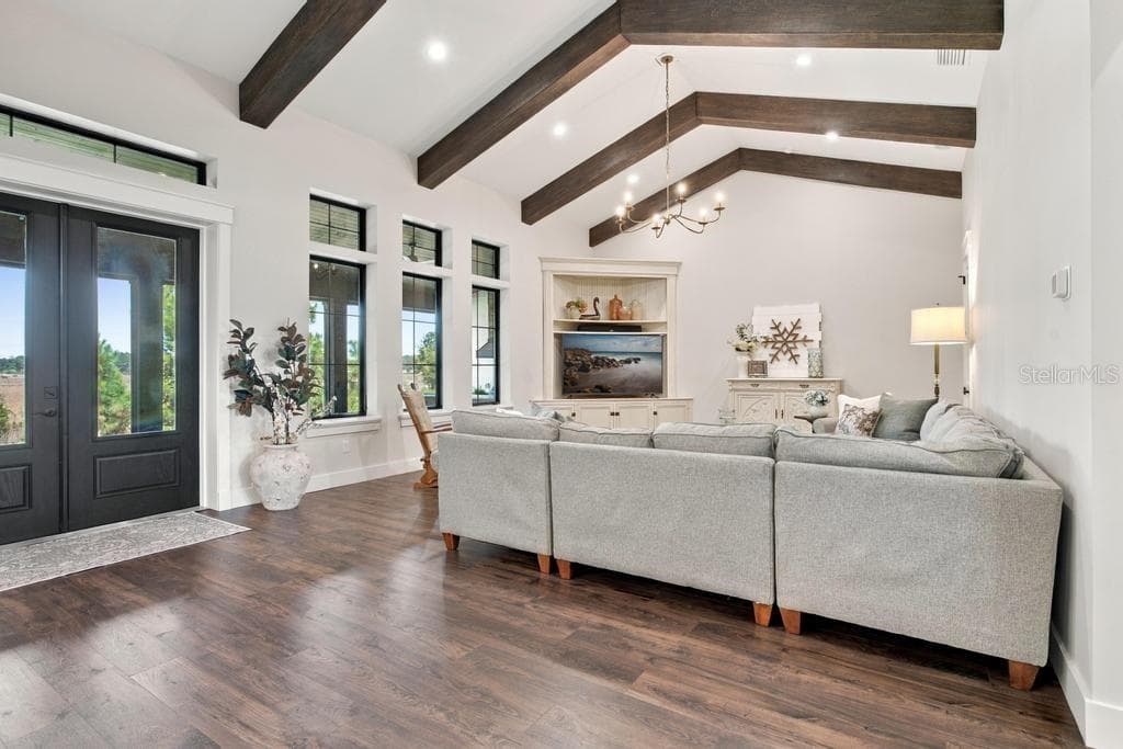 Love the "wood floor look" durable laminate - 467 LONG AND WINDING RD, HOWEY IN THE HILLS