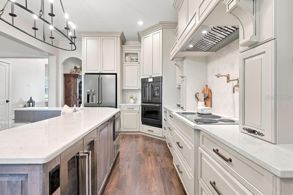 Enjoy quartz countertops! - 467 LONG AND WINDING RD, HOWEY IN THE HILLS
