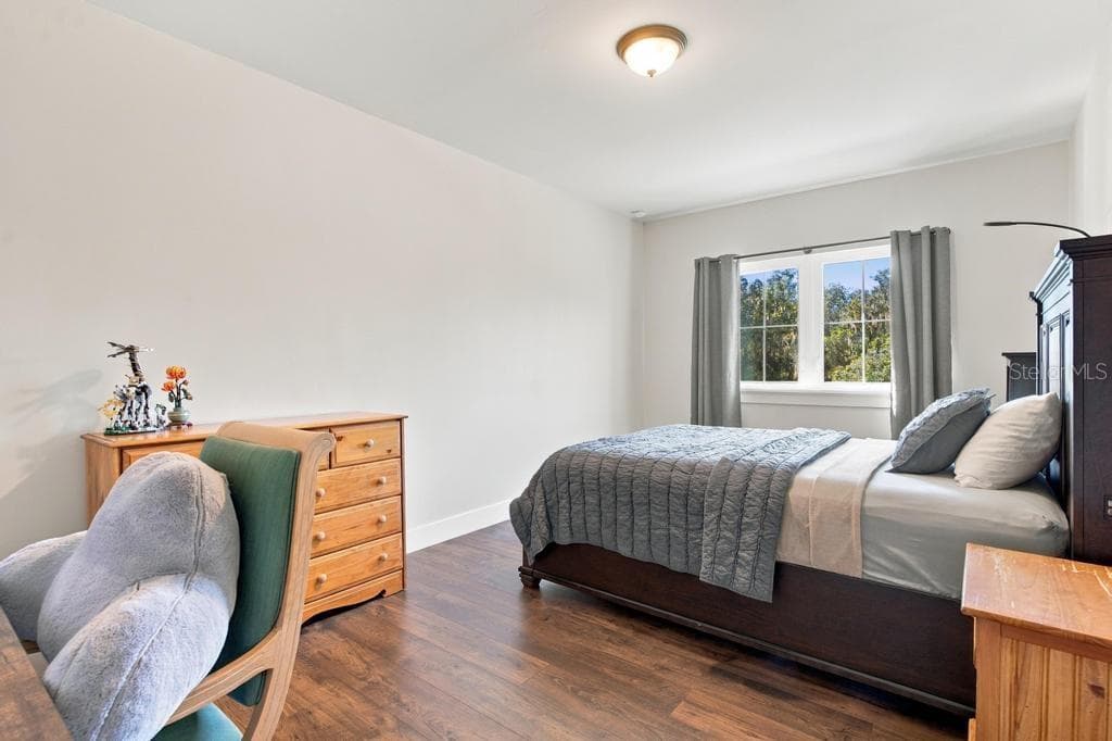 Third bedroom offers great views - 467 LONG AND WINDING RD, HOWEY IN THE HILLS