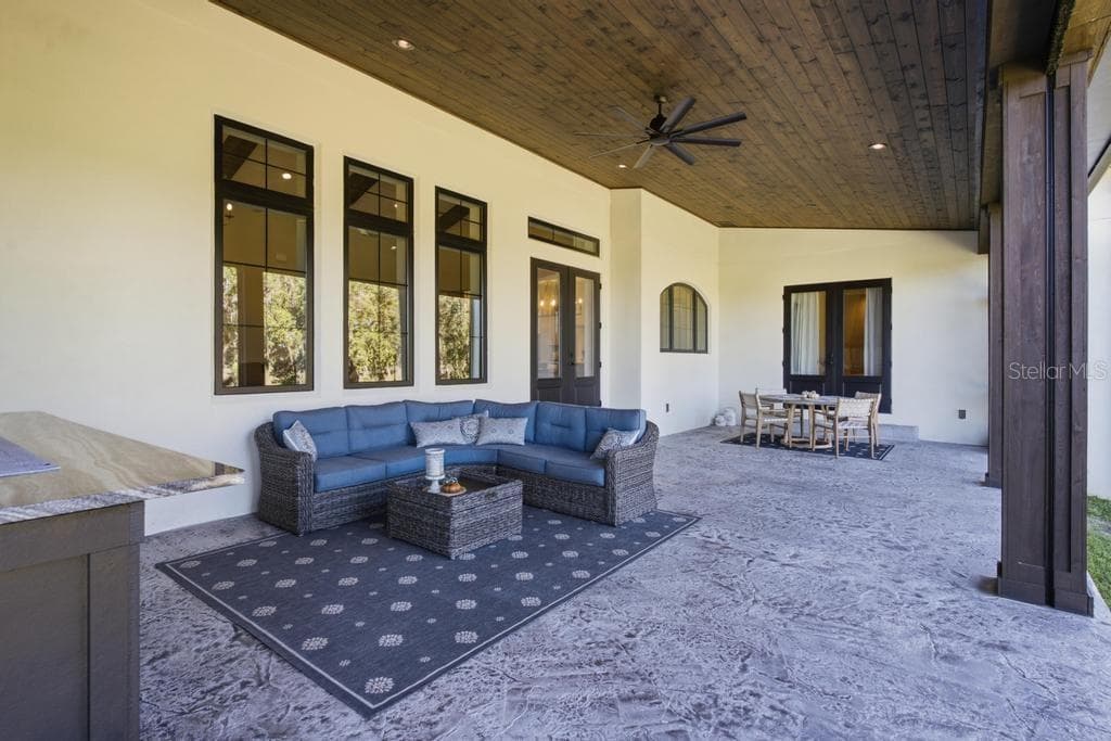 Plenty of congregation areas to visit with family and friends. - 467 LONG AND WINDING RD, HOWEY IN THE HILLS