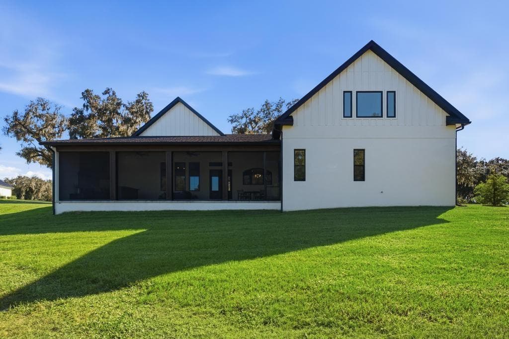 Backyard is ready for your party! - 467 LONG AND WINDING RD, HOWEY IN THE HILLS