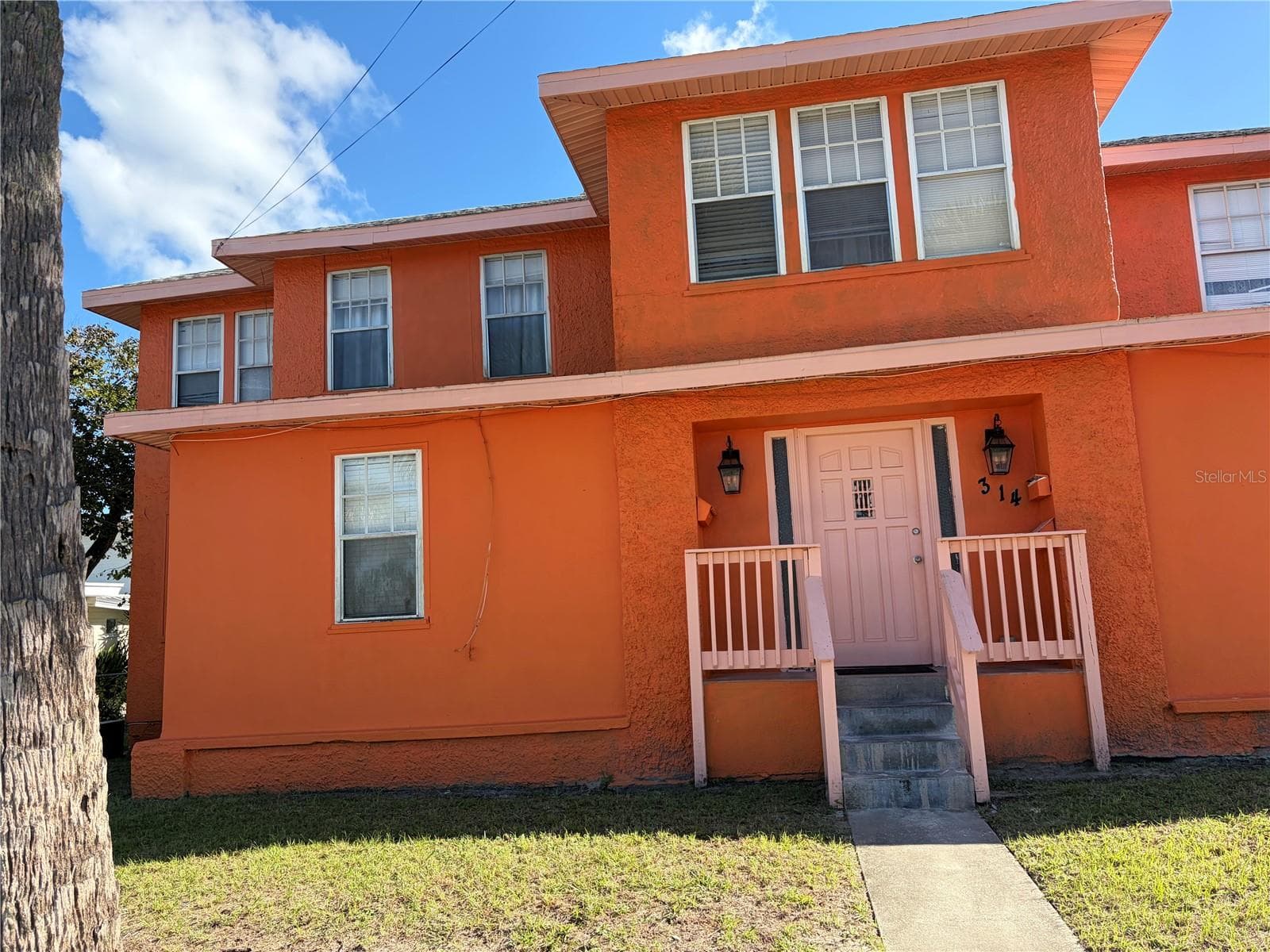 Triplex at 314 UNIVERSITY BLVD, DAYTONA BEACH, photo 3 of 31