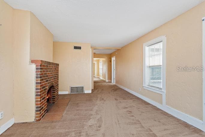 Triplex at 314 UNIVERSITY BLVD, DAYTONA BEACH, photo 8 of 31