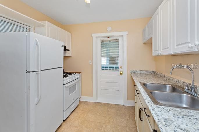 Triplex at 314 UNIVERSITY BLVD, DAYTONA BEACH, photo 10 of 31