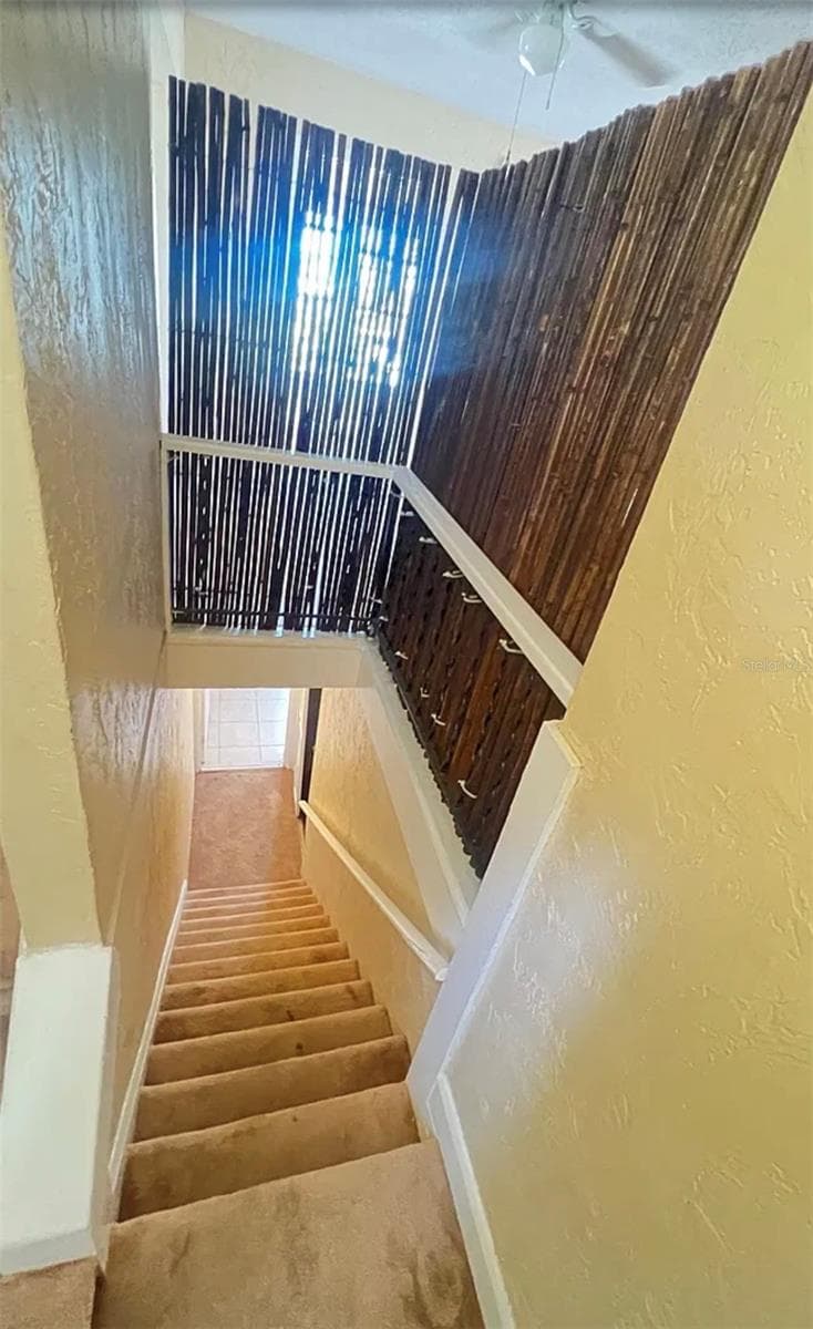 Triplex at 314 UNIVERSITY BLVD, DAYTONA BEACH, photo 19 of 31