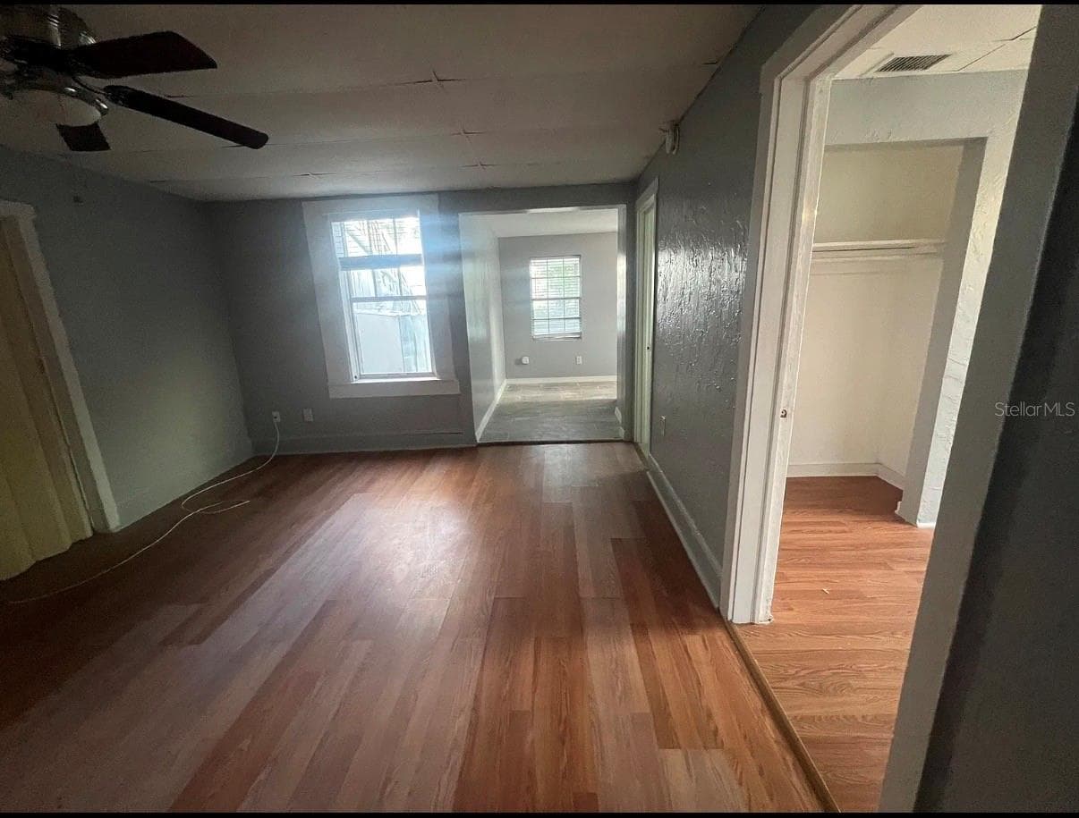 Triplex at 314 UNIVERSITY BLVD, DAYTONA BEACH, photo 20 of 31