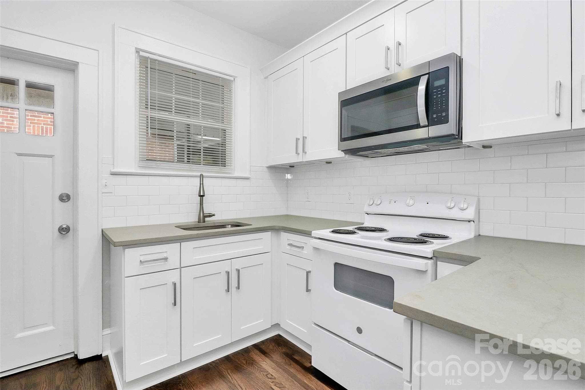 Apartment at 908 S York Street, Gastonia, photo 6 of 12
