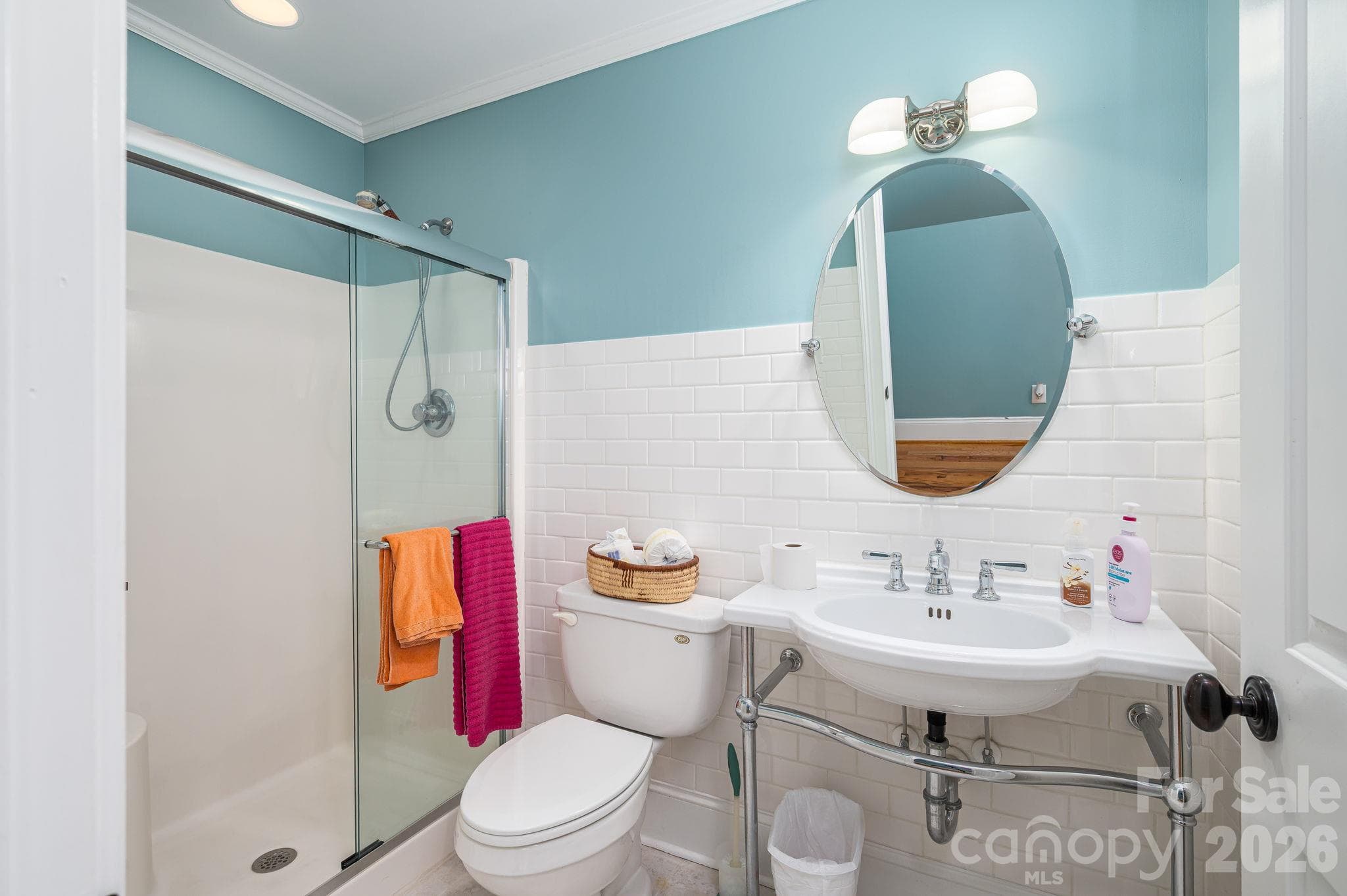 Full Bathroom Upstairs - 2750 Arbor Hills Drive, Lincolnton
