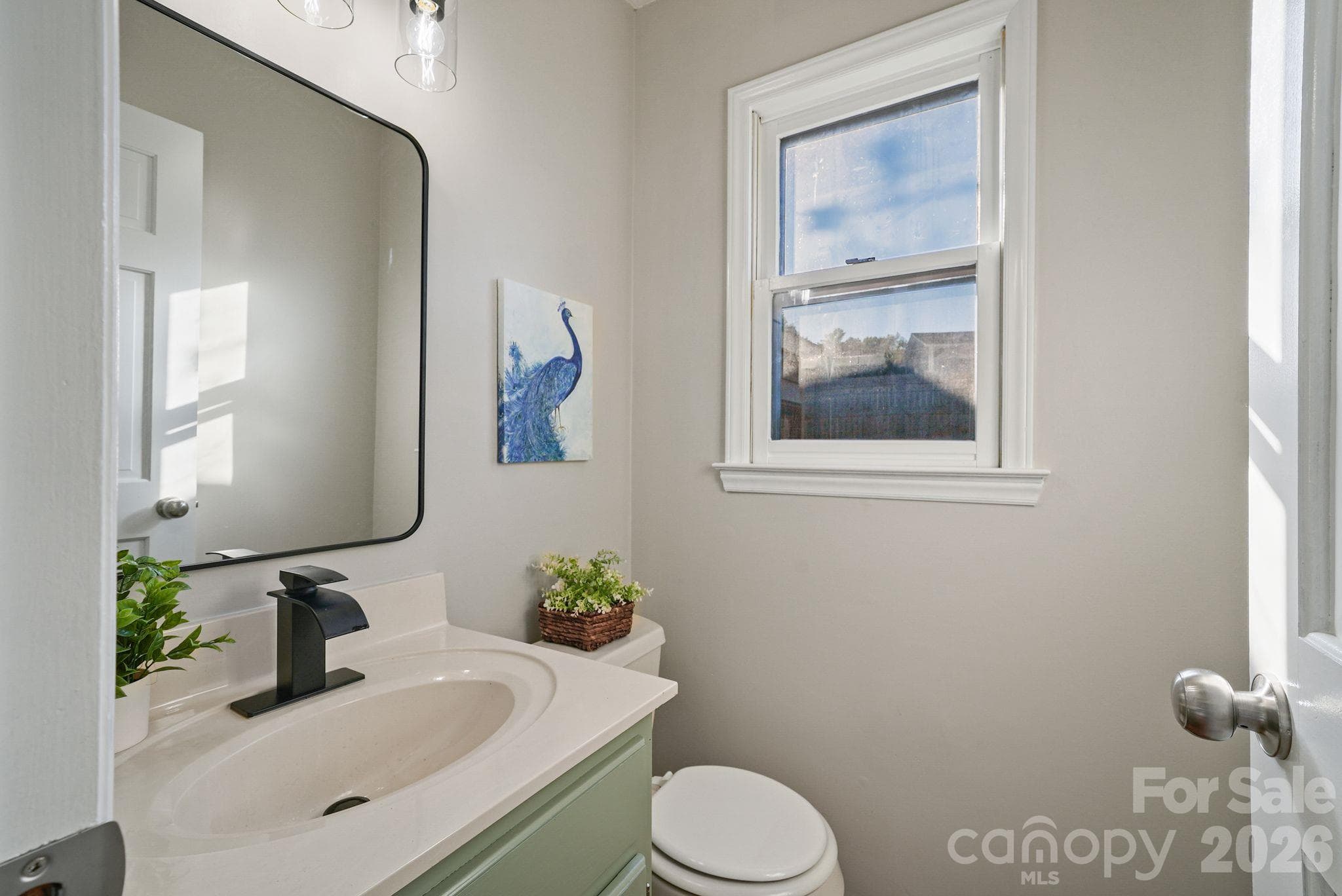 Half Bath main floor - 5976 Gold Creek Estate Drive, Hickory