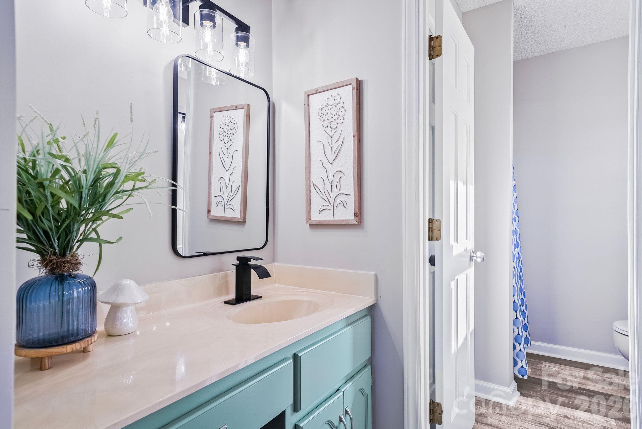 Primary Bath - 5976 Gold Creek Estate Drive, Hickory