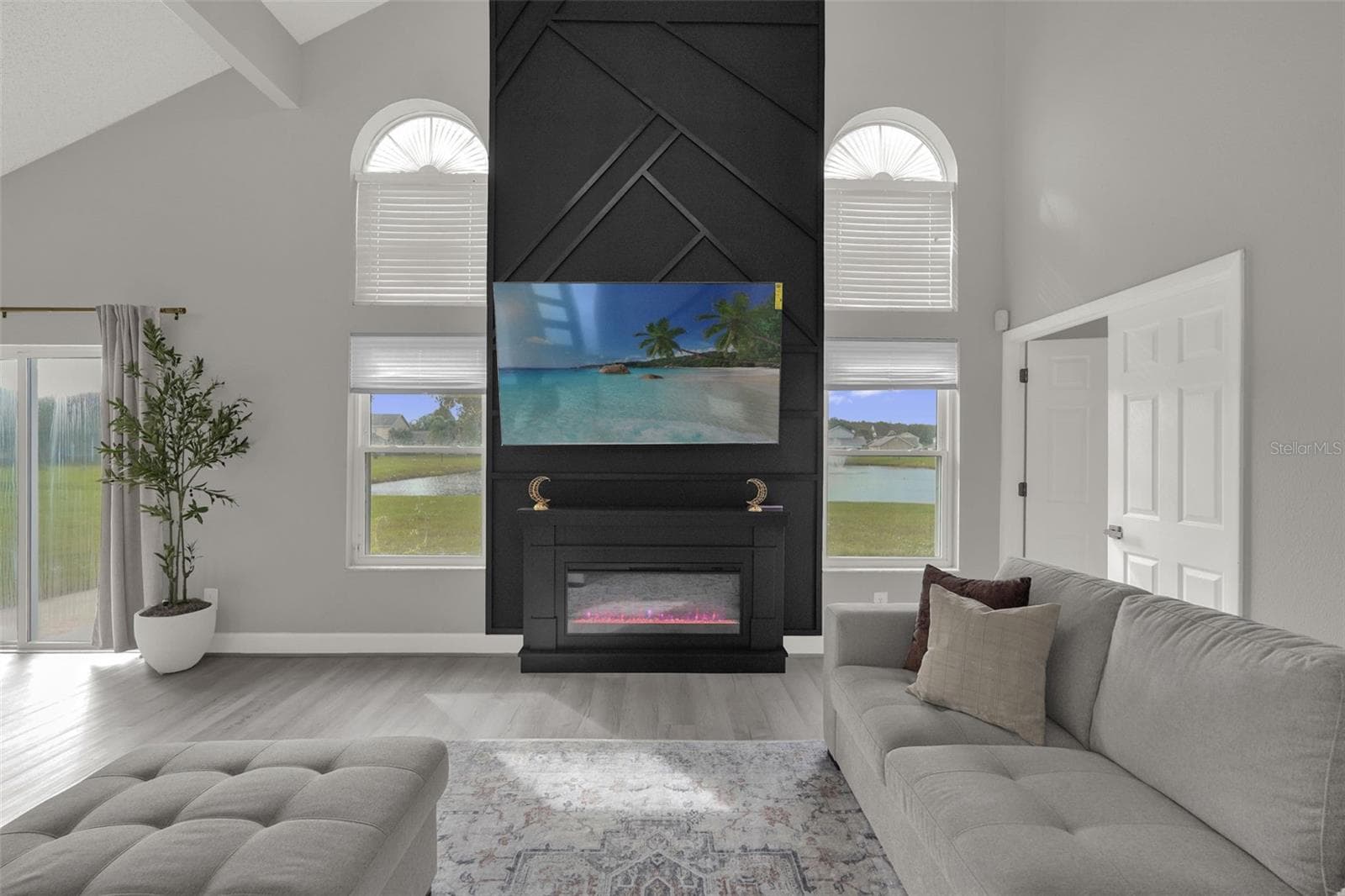 Single Family Residence at 2326 CARRIAGE RUN RD, KISSIMMEE, photo 9 of 36