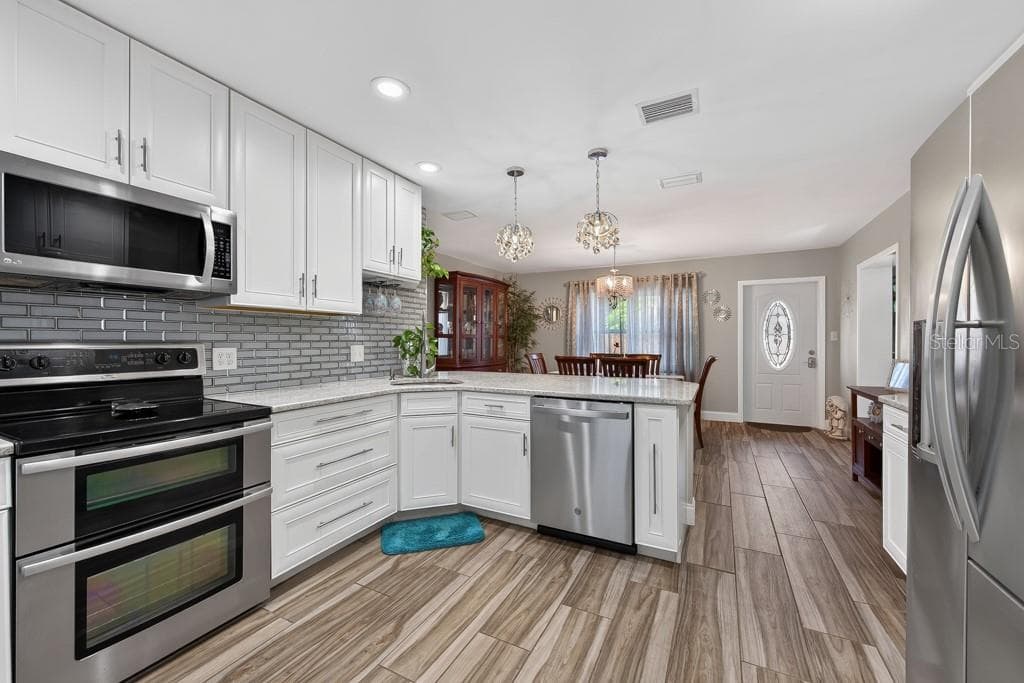 Single Family Residence at 6436 LAMBERT LN, NEW PORT RICHEY, photo 13 of 53