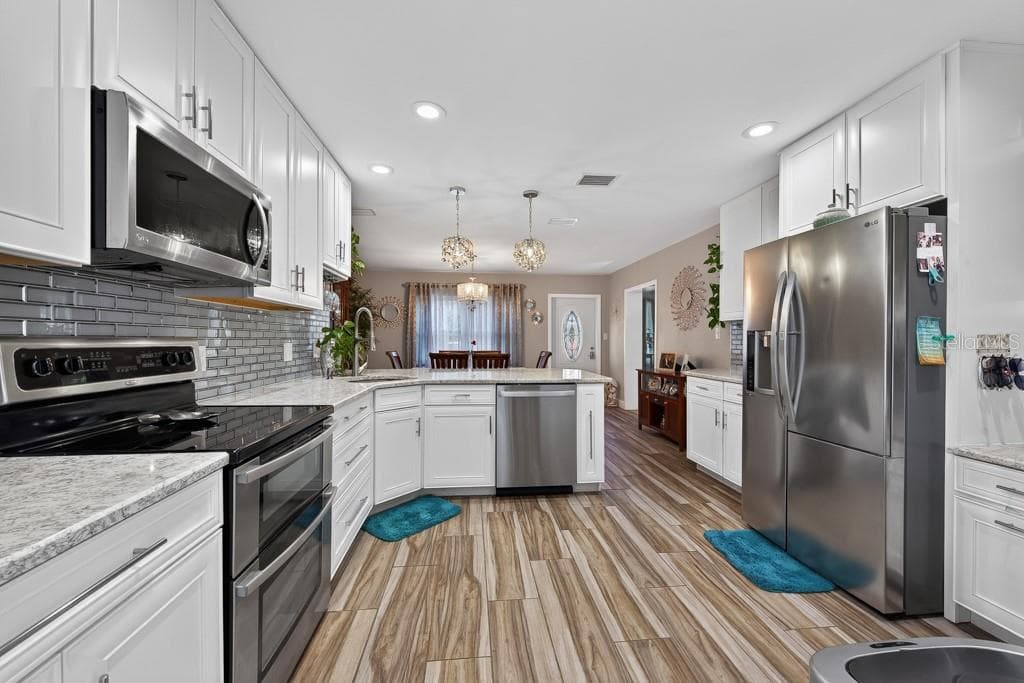 Single Family Residence at 6436 LAMBERT LN, NEW PORT RICHEY, photo 14 of 53