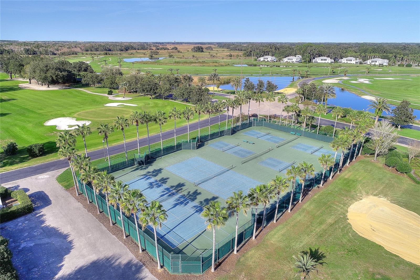 Ridgewood Lakes tennis and pickle ball courts - 148 RED MAPLE PASS, DAVENPORT