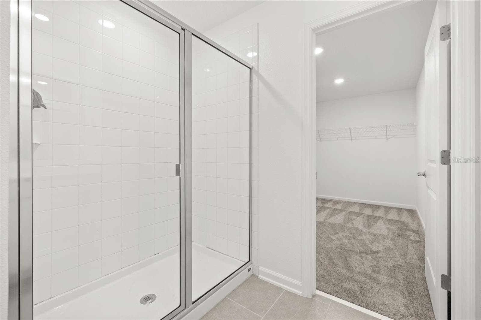 Single Family Residence at 9404 REVERE AVE, LEESBURG, photo 20 of 37