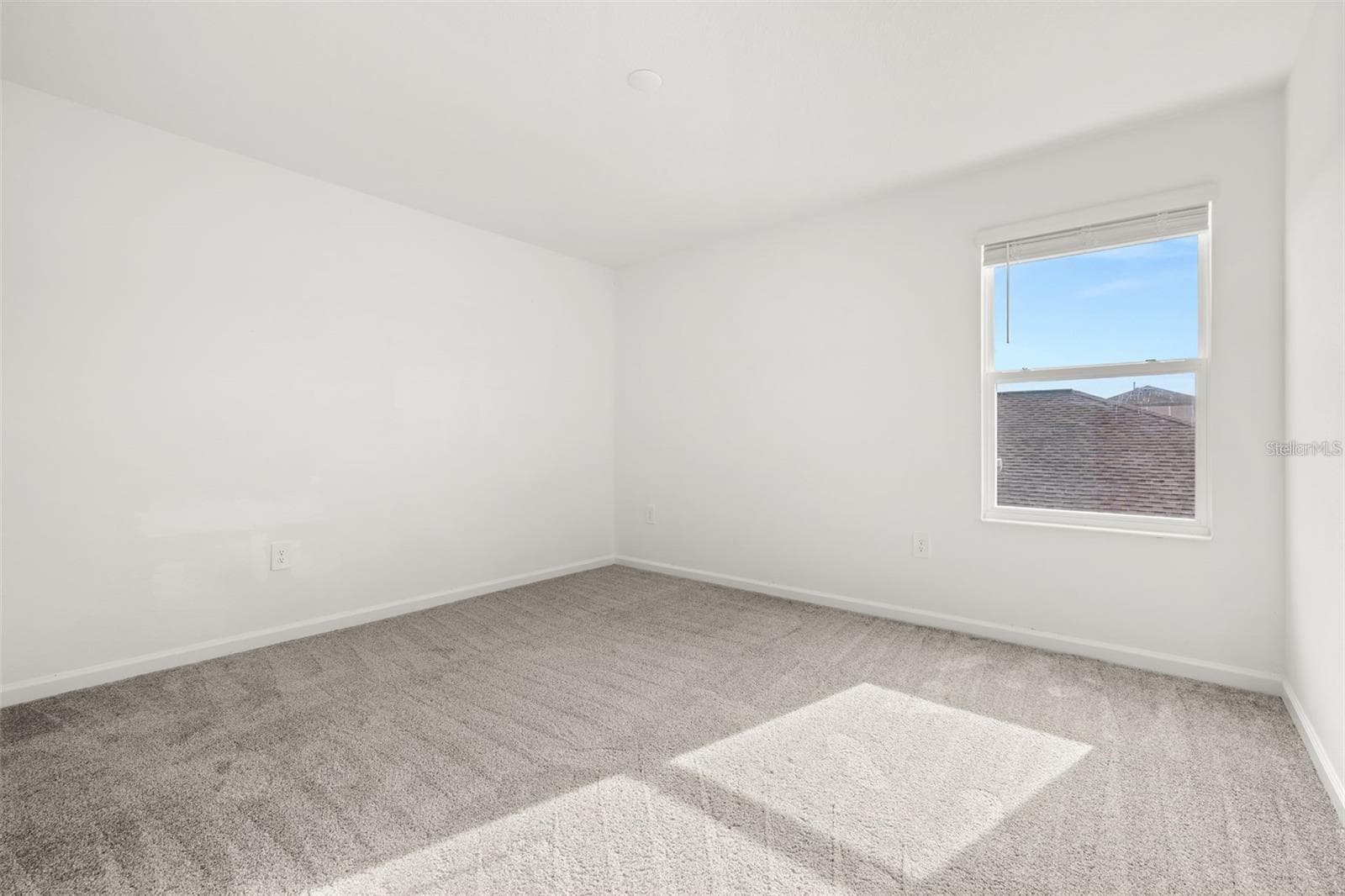 Single Family Residence at 9404 REVERE AVE, LEESBURG, photo 23 of 37