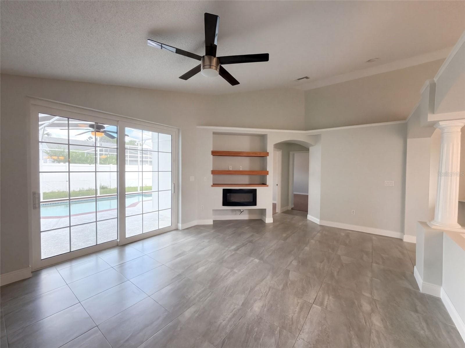 Single Family Residence at 4615 EAGLET LN, KISSIMMEE, photo 3 of 27
