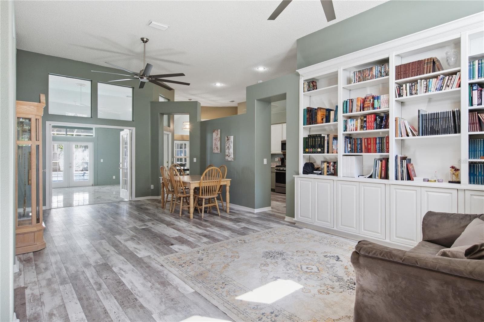Single Family Residence at 1187 BLACKRUSH DR, TARPON SPRINGS, photo 2 of 32
