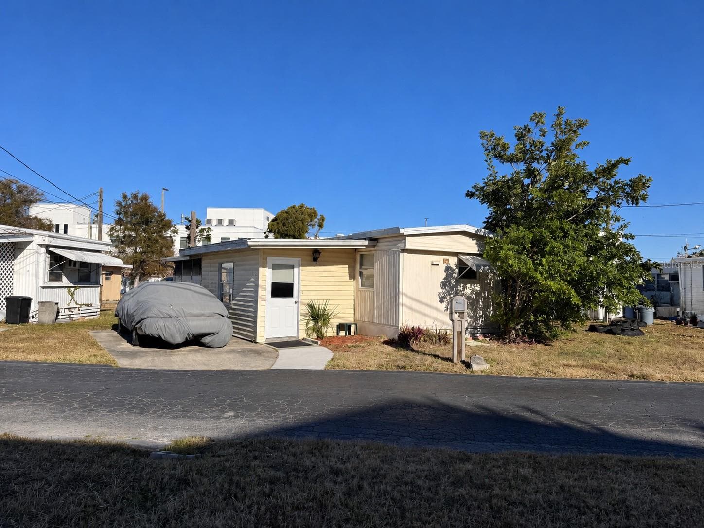 6720 PARK BLVD N #37