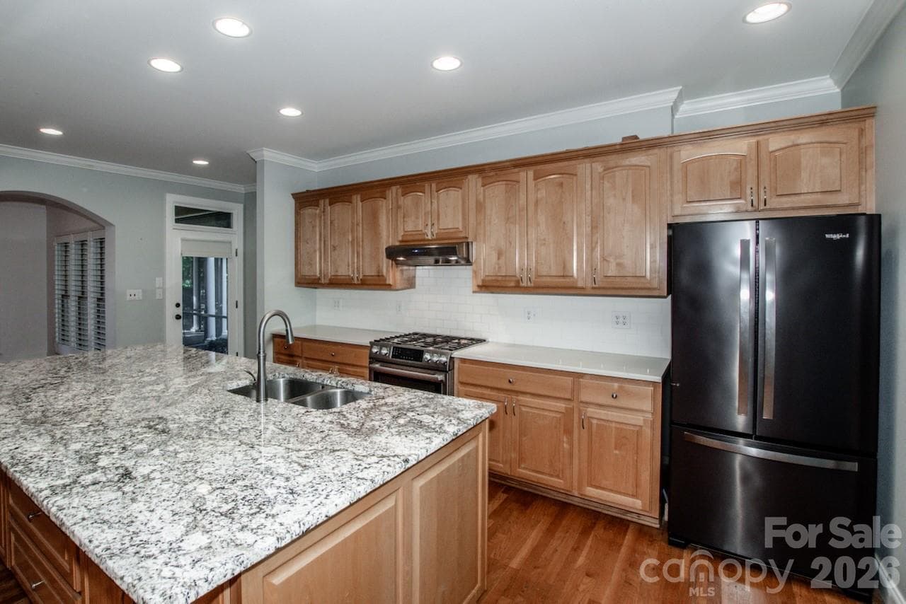 Single Family Residence at 351 Catalina Drive, Mooresville, photo 13 of 42