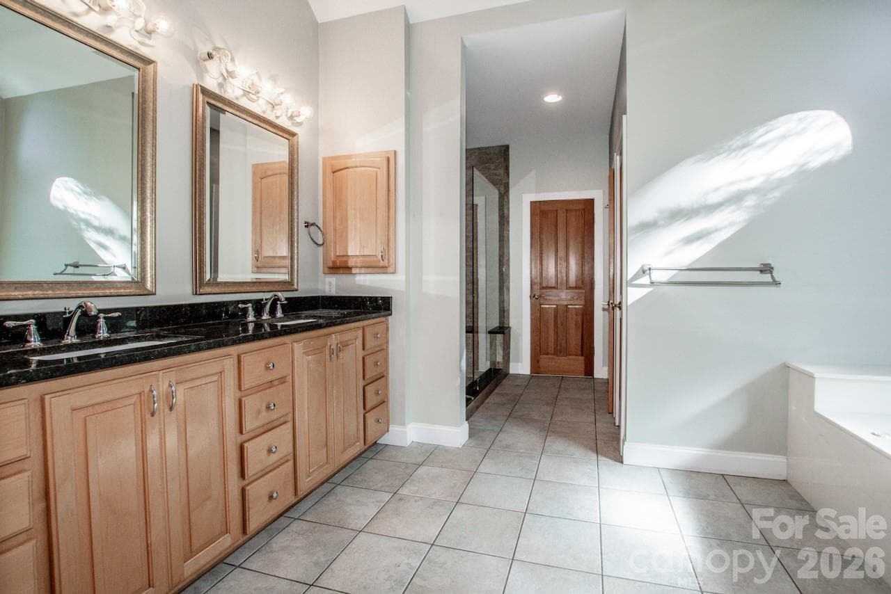 Single Family Residence at 351 Catalina Drive, Mooresville, photo 20 of 42
