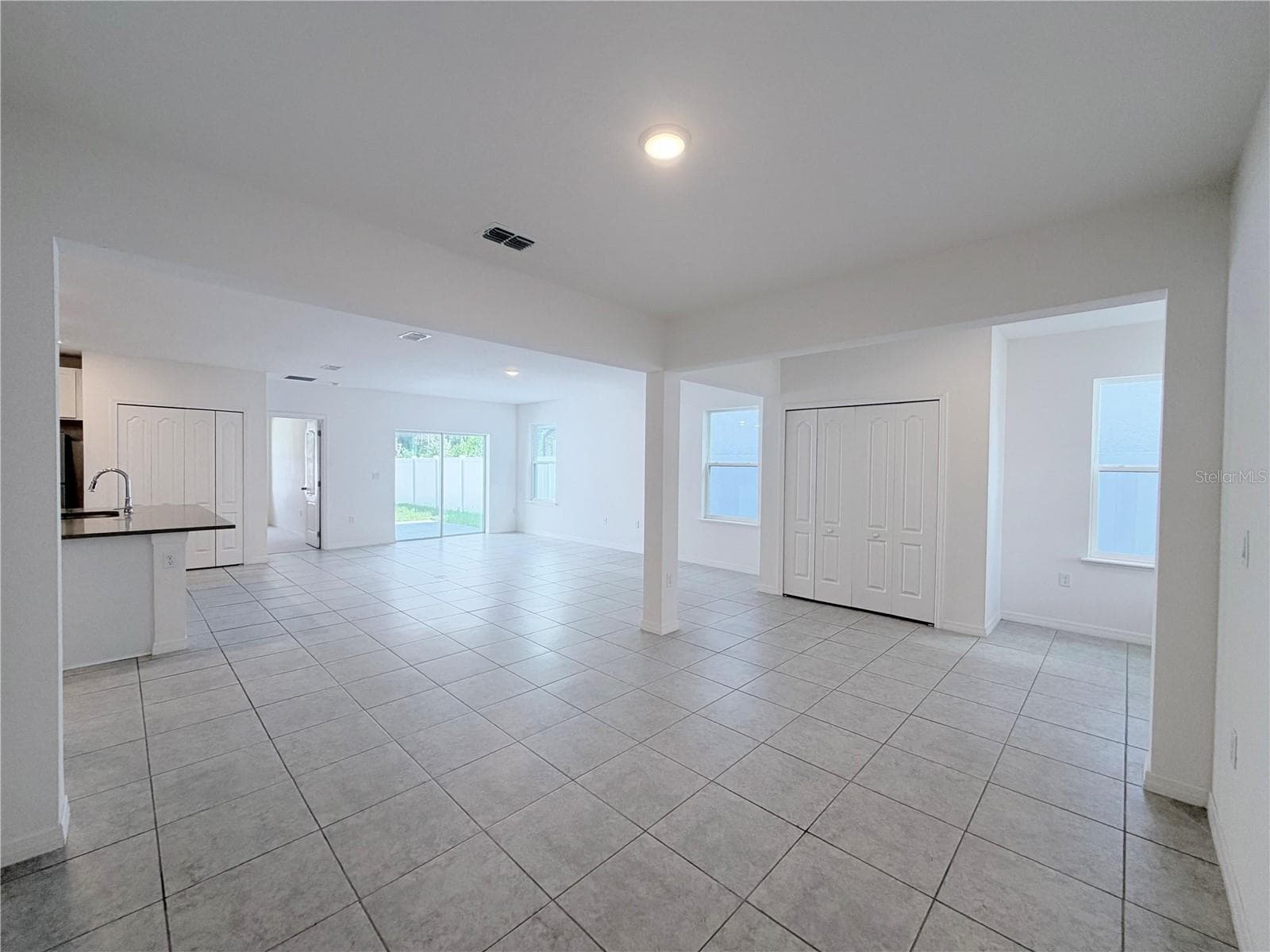 Single Family Residence at 2021 CANTON PARK DR, WINTER HAVEN, photo 14 of 92