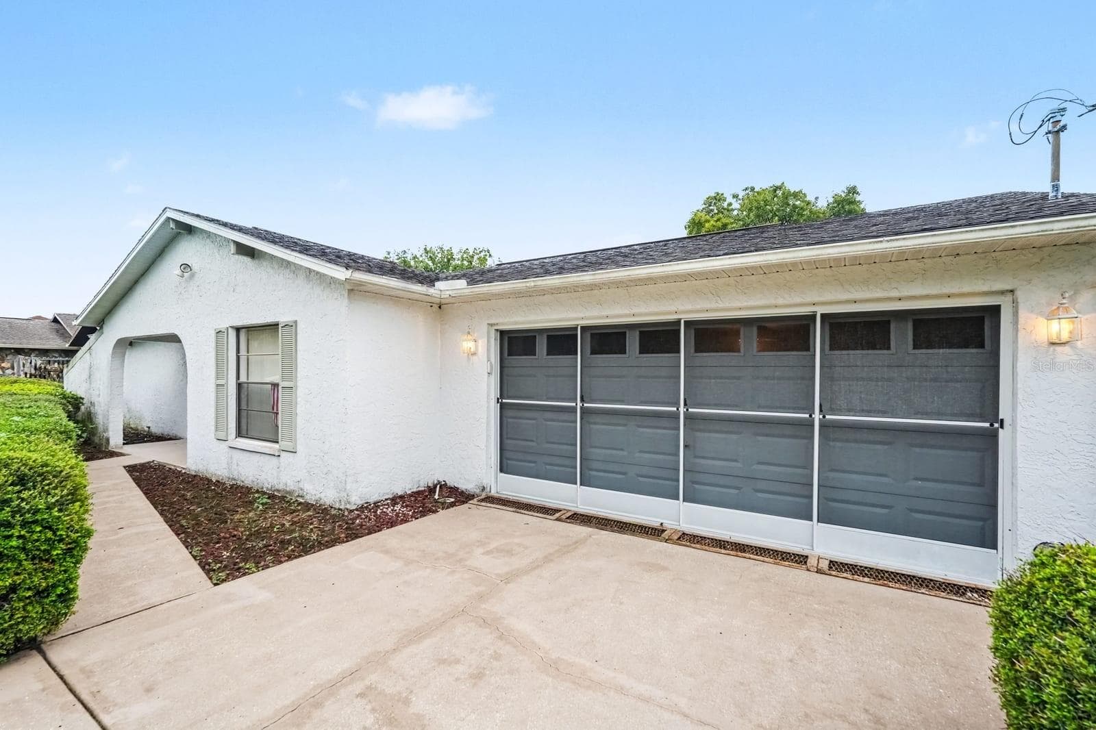 Two-Car Garage with Large Door Windows and Covered Entry - 12128 KATHERWOOD ST #20, SPRING HILL