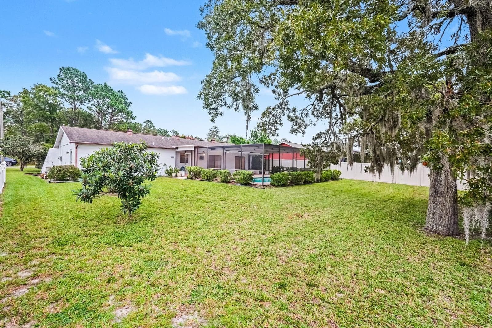 Generous Rear Lot with Native Oak Trees and Pool Screen - 12128 KATHERWOOD ST #20, SPRING HILL