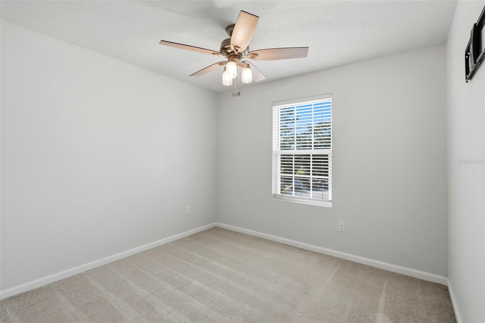 Bedroom 3 w/ TV mount - 4167 HARBOUR PALM DR, HOLIDAY