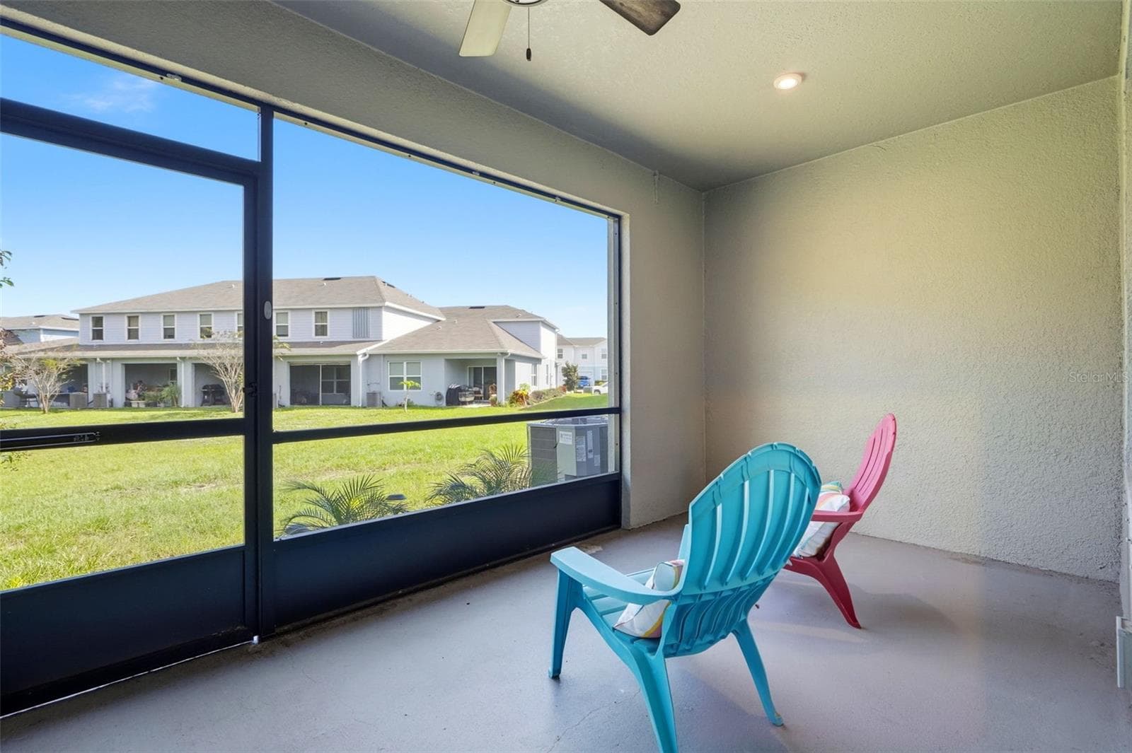 Added enclosed lanai w/ ceiling fan - 4167 HARBOUR PALM DR, HOLIDAY