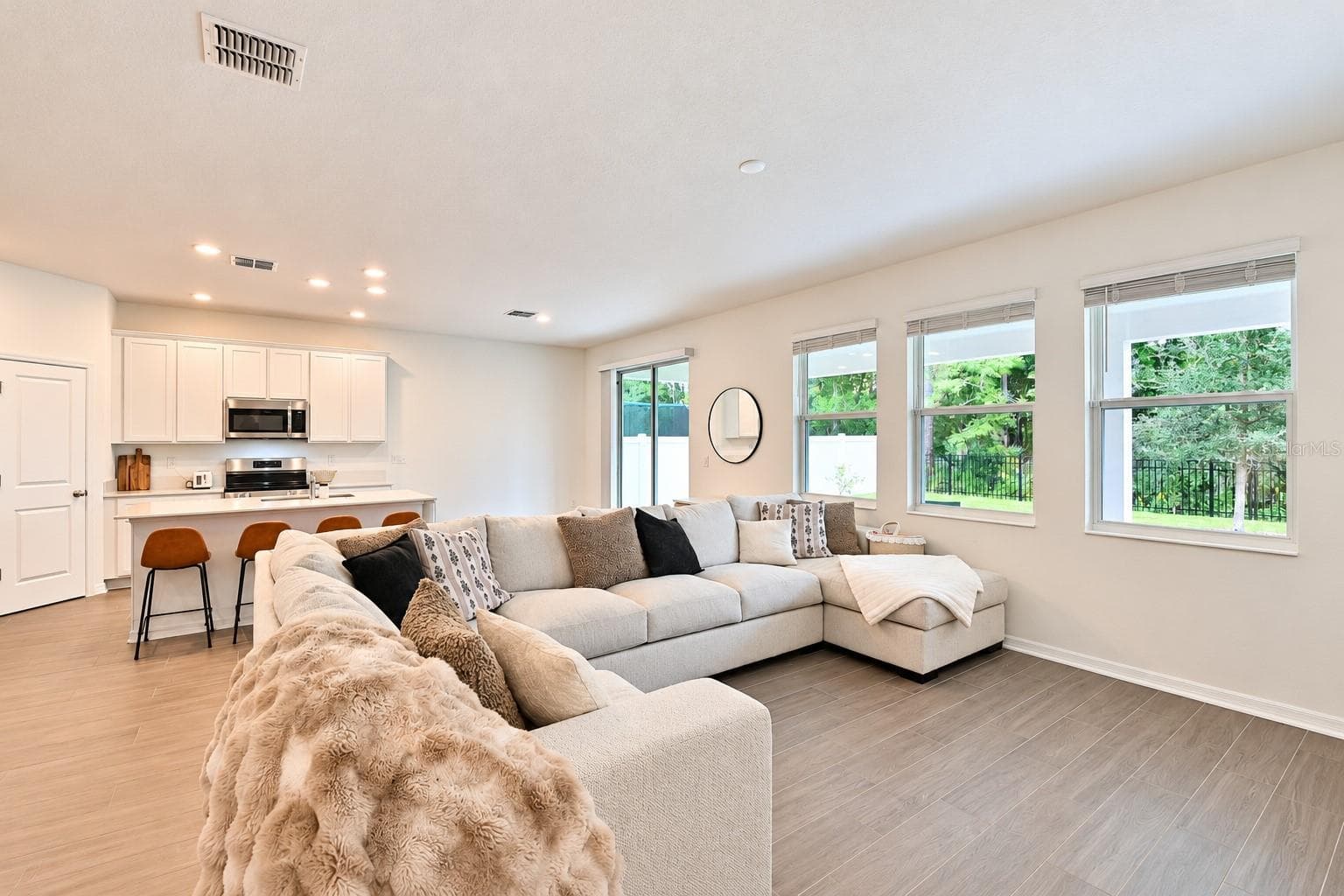 Single Family Residence at 3975 WILLOWBROOK DR, EDGEWATER, photo 12 of 46