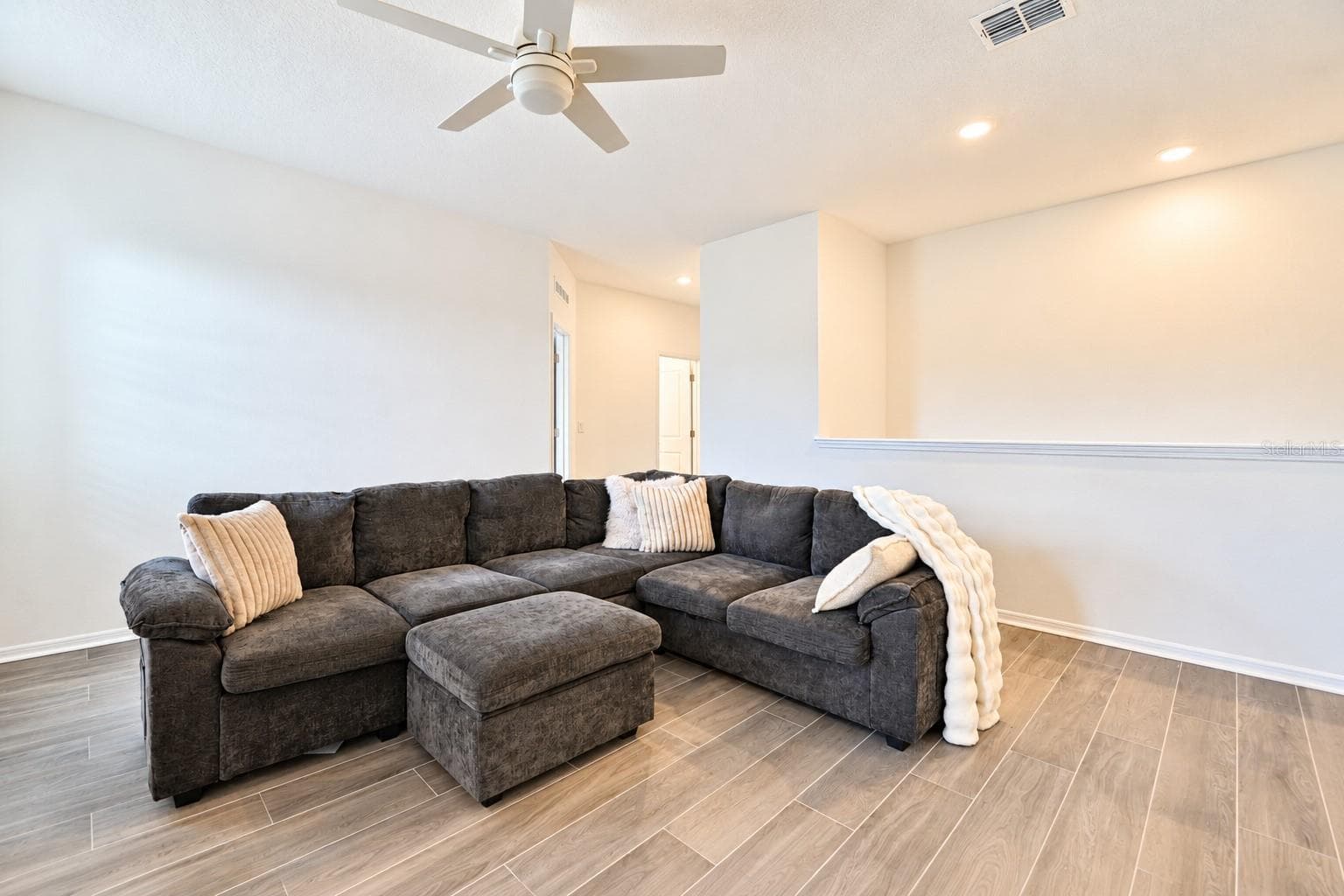Single Family Residence at 3975 WILLOWBROOK DR, EDGEWATER, photo 26 of 46