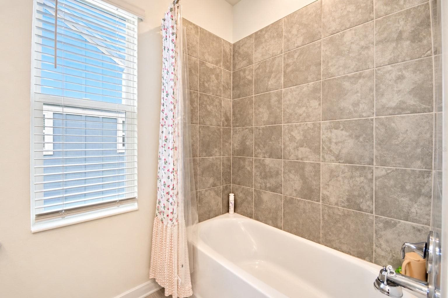 Single Family Residence at 3975 WILLOWBROOK DR, EDGEWATER, photo 30 of 46
