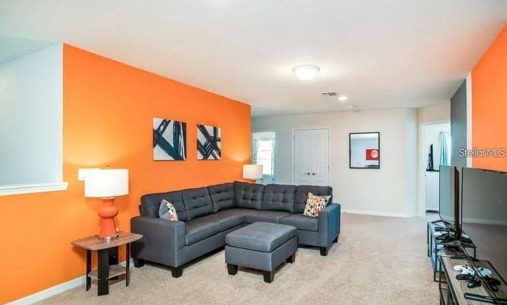 Single Family Residence at 8817 CORCOVADO DR, KISSIMMEE, photo 5 of 37
